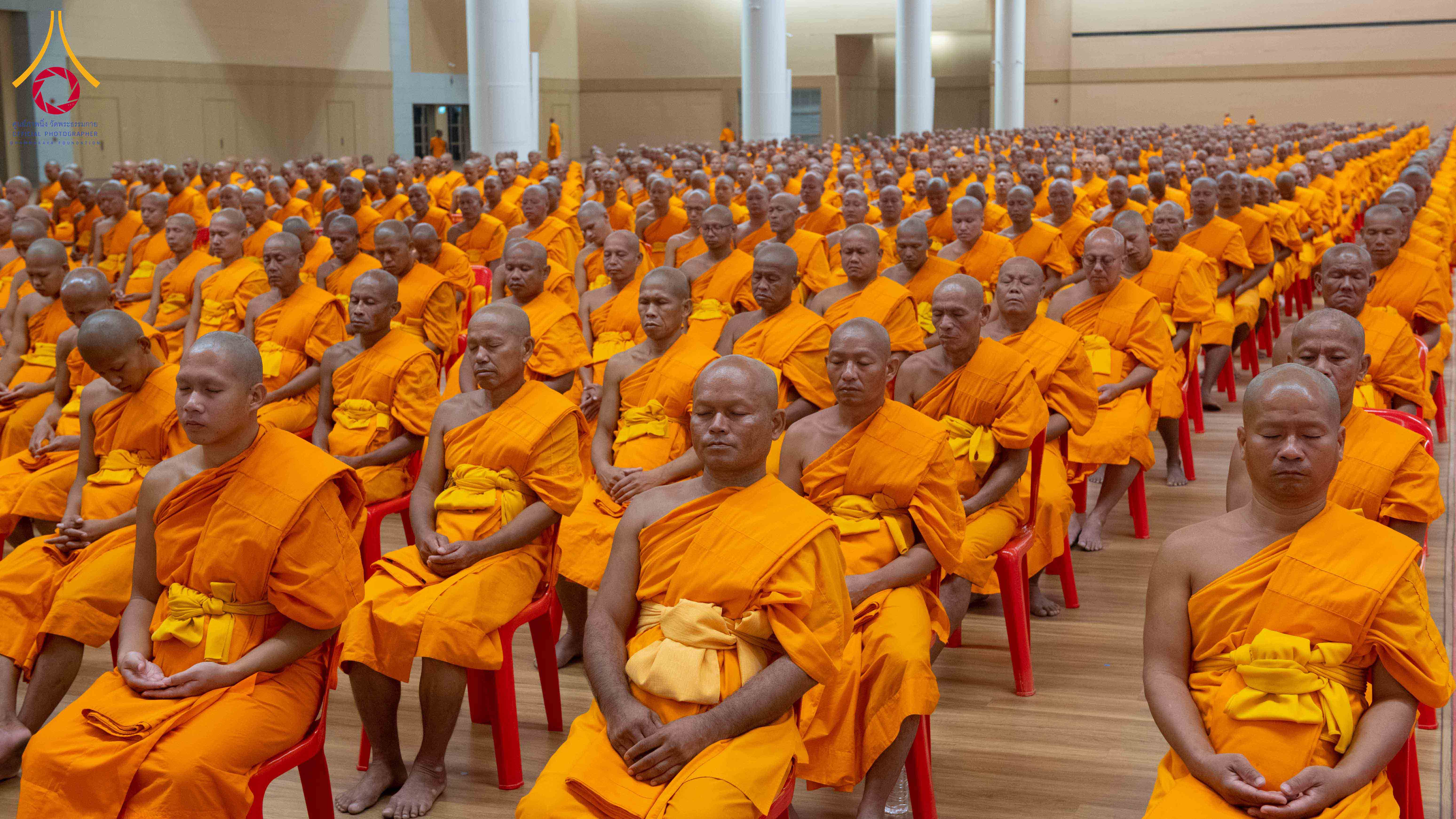 ผู้ว่าราชการจังหวัดปทุมธานี นำพสกนิกรอำเภอคลองหลวงบำเพ็ญกุศล 100 วัน น้อมรำลึกพระมหากรุณาธิคุณพระพันปีหลวง