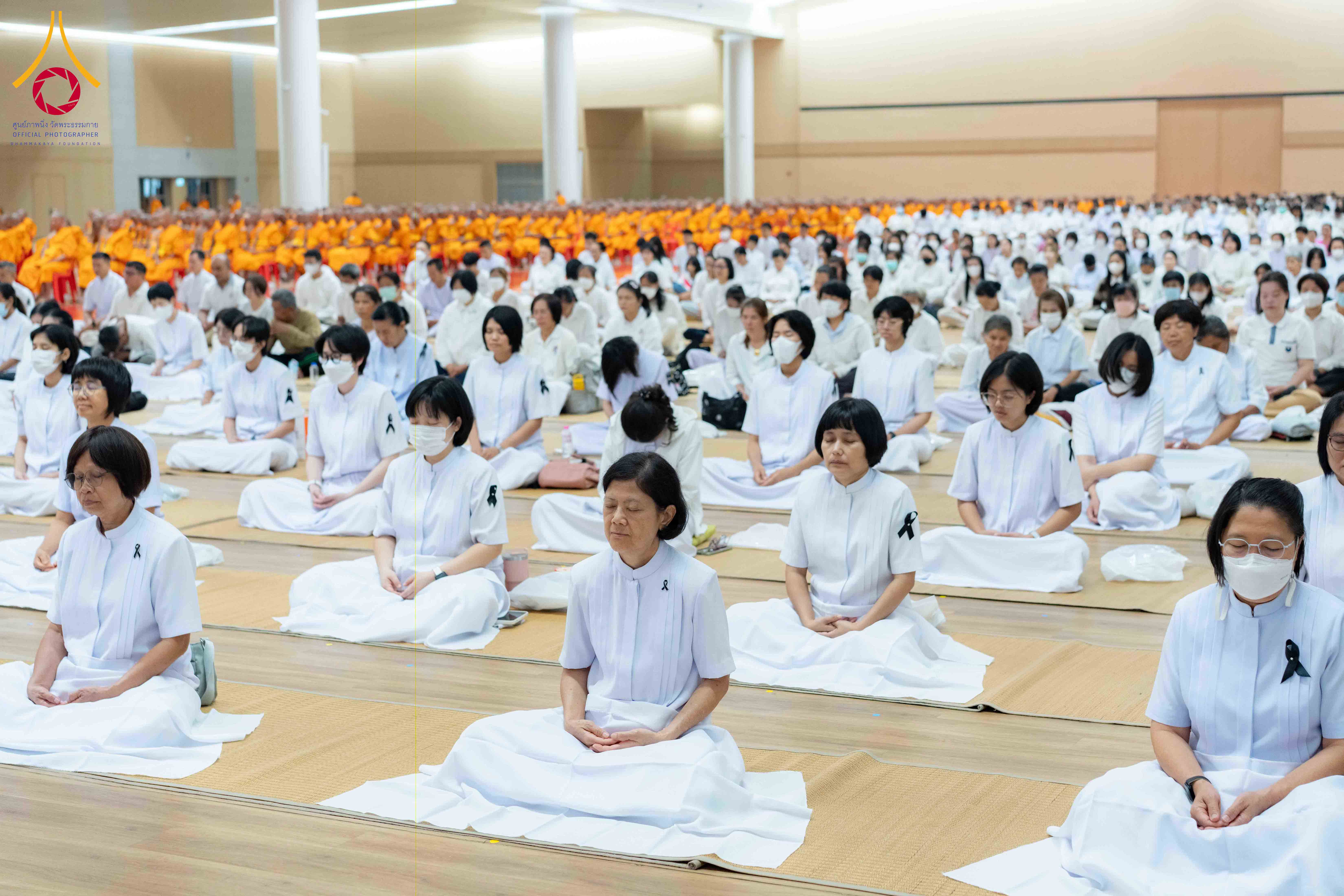 ผู้ว่าราชการจังหวัดปทุมธานี นำพสกนิกรอำเภอคลองหลวงบำเพ็ญกุศล 100 วัน น้อมรำลึกพระมหากรุณาธิคุณพระพันปีหลวง