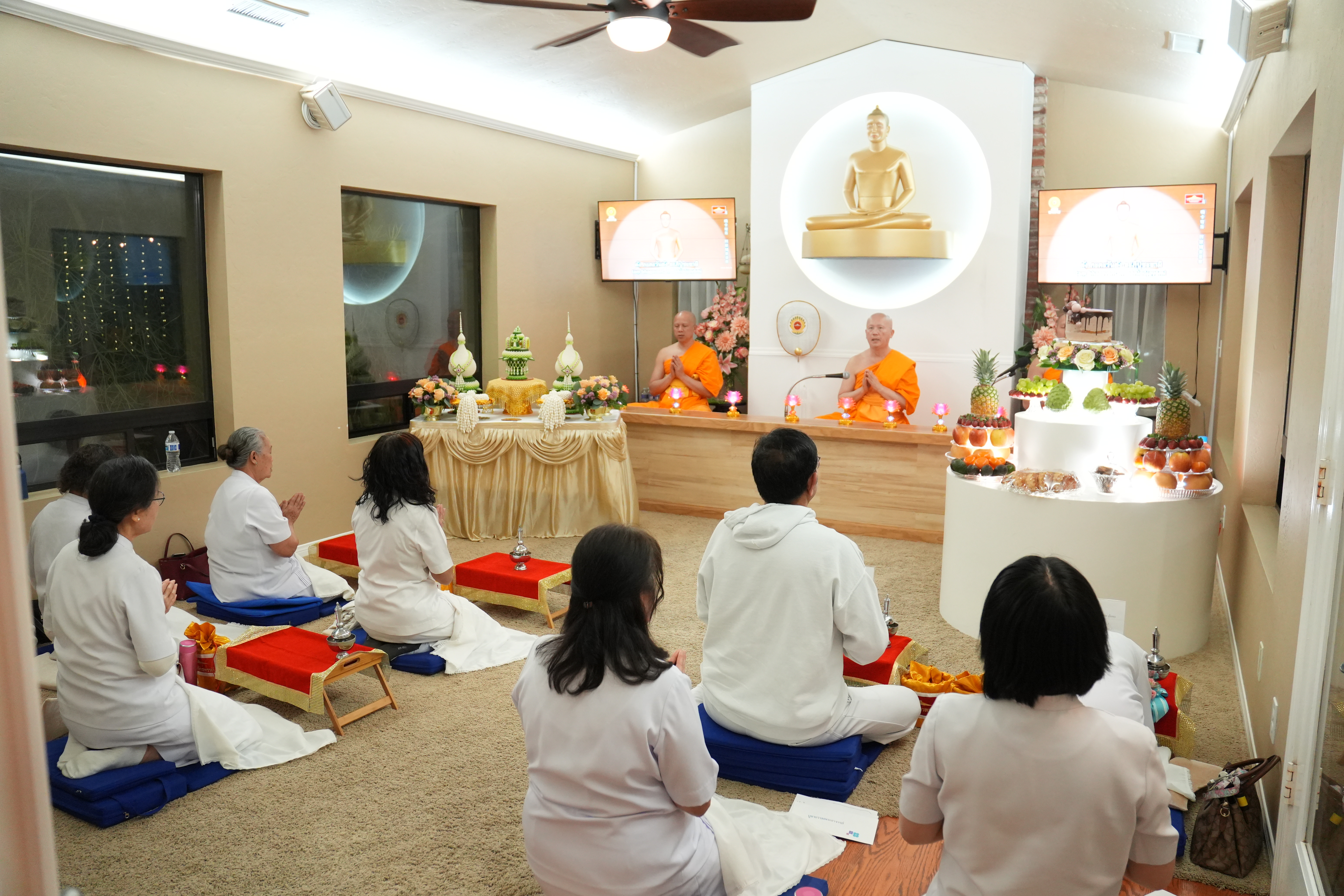 วัดภาวนาซานดิเอโก จัดงานบุญบูชาข้าวพระ