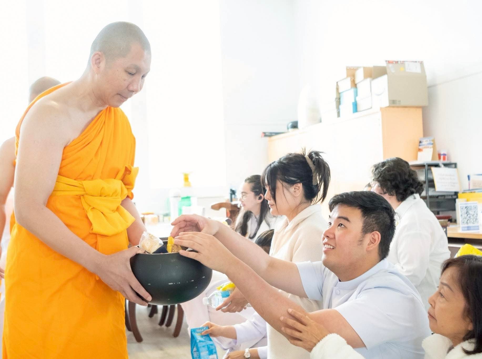 วัดพระธรรมกายเมลเบิร์น จัดงานบุญบูชาข้าวพระ