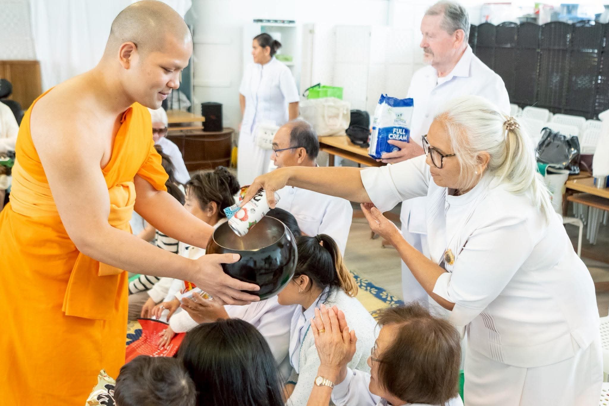 วัดพระธรรมกายเมลเบิร์น จัดงานบุญบูชาข้าวพระ