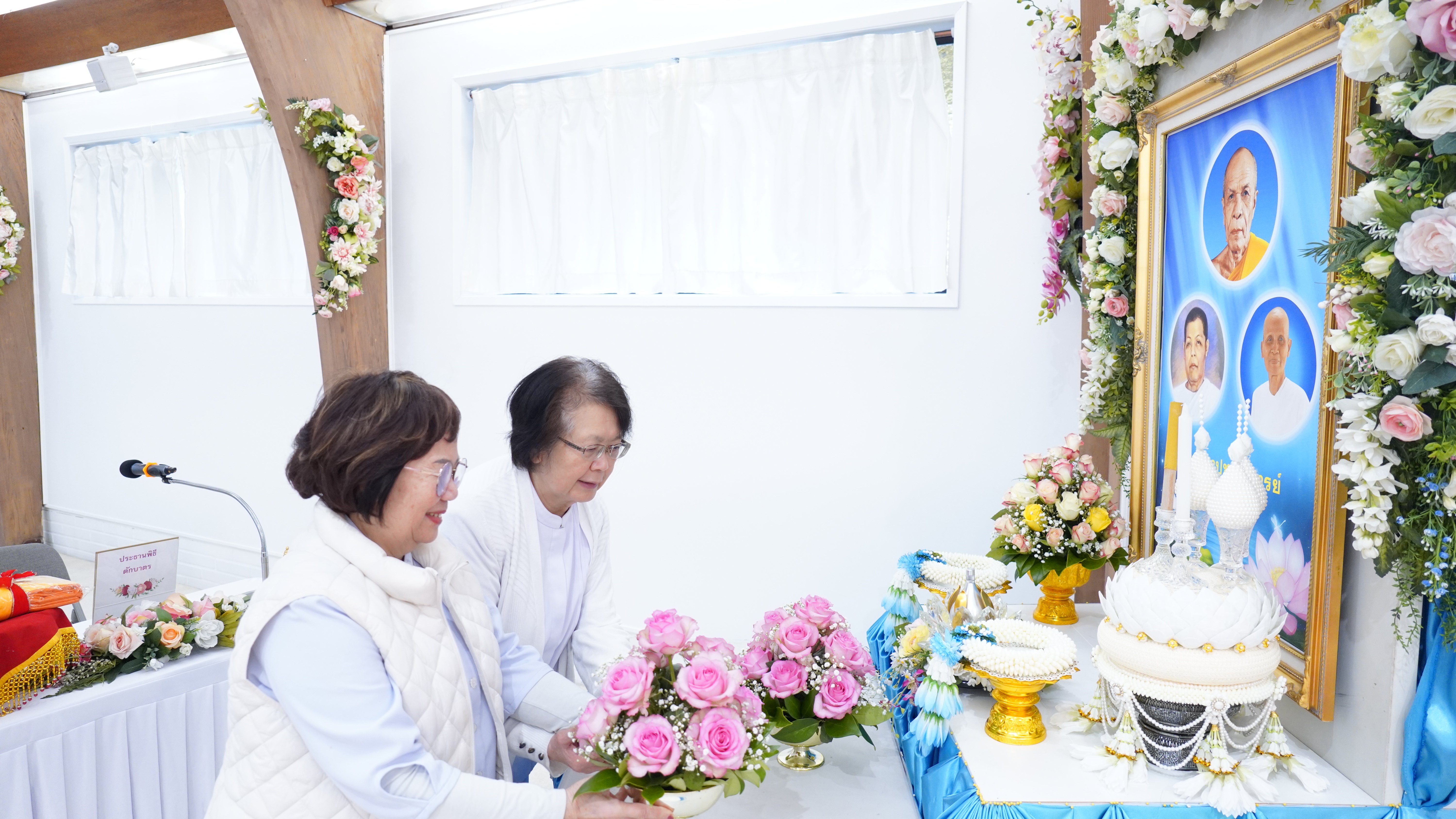 วัดพระธรรมกายซีแอตเติล จัดพิธีสวดธรรมนิยามอุทิศถวายแด่มหาปูชนียาจารย์