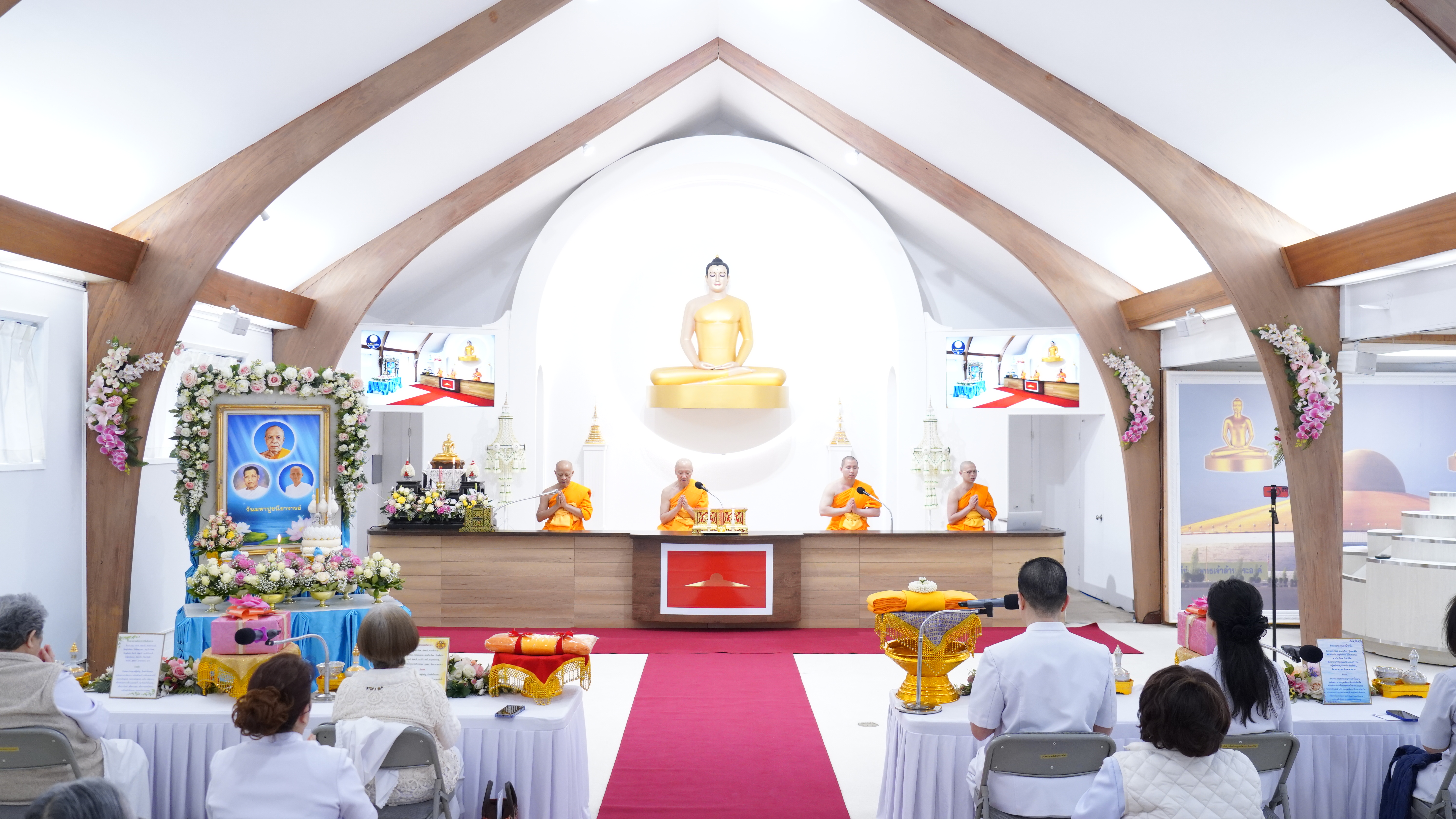 วัดพระธรรมกายซีแอตเติล จัดพิธีสวดธรรมนิยามอุทิศถวายแด่มหาปูชนียาจารย์