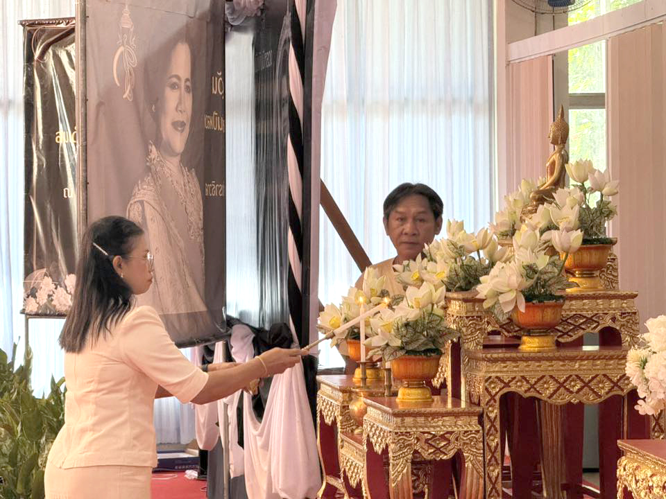 โรงเรียนอนุบาลนราธิวาส ร่วมกับ วัดพรหมนิวาส จัดโครงการส่งเสริมคุณธรรมและจริยธรรม