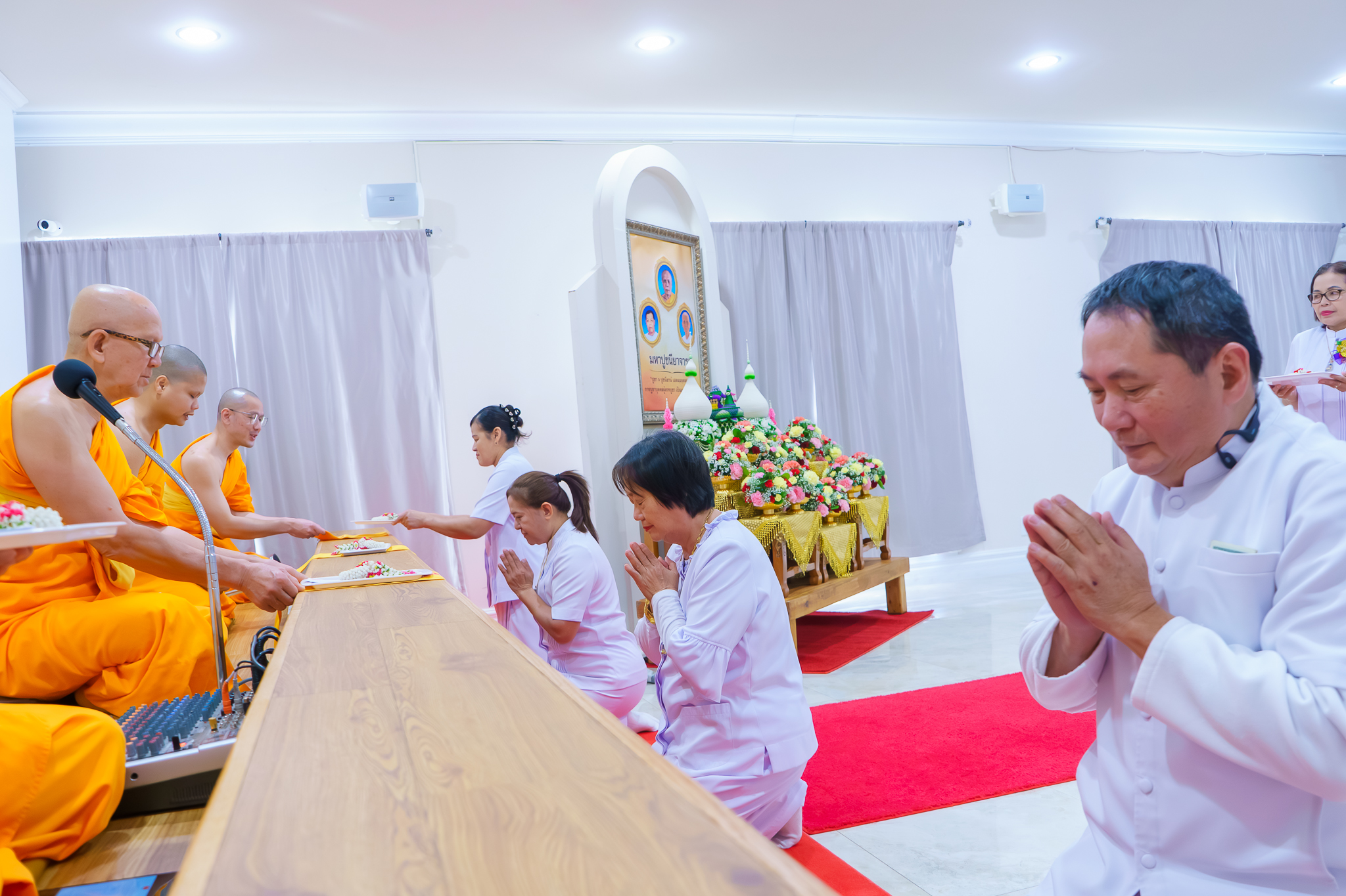 วัดพระธรรมกายปาล์มบีช จัดพิธีบำเพ็ญกุศลเนื่องในวันมหาปูชนียาจารย์