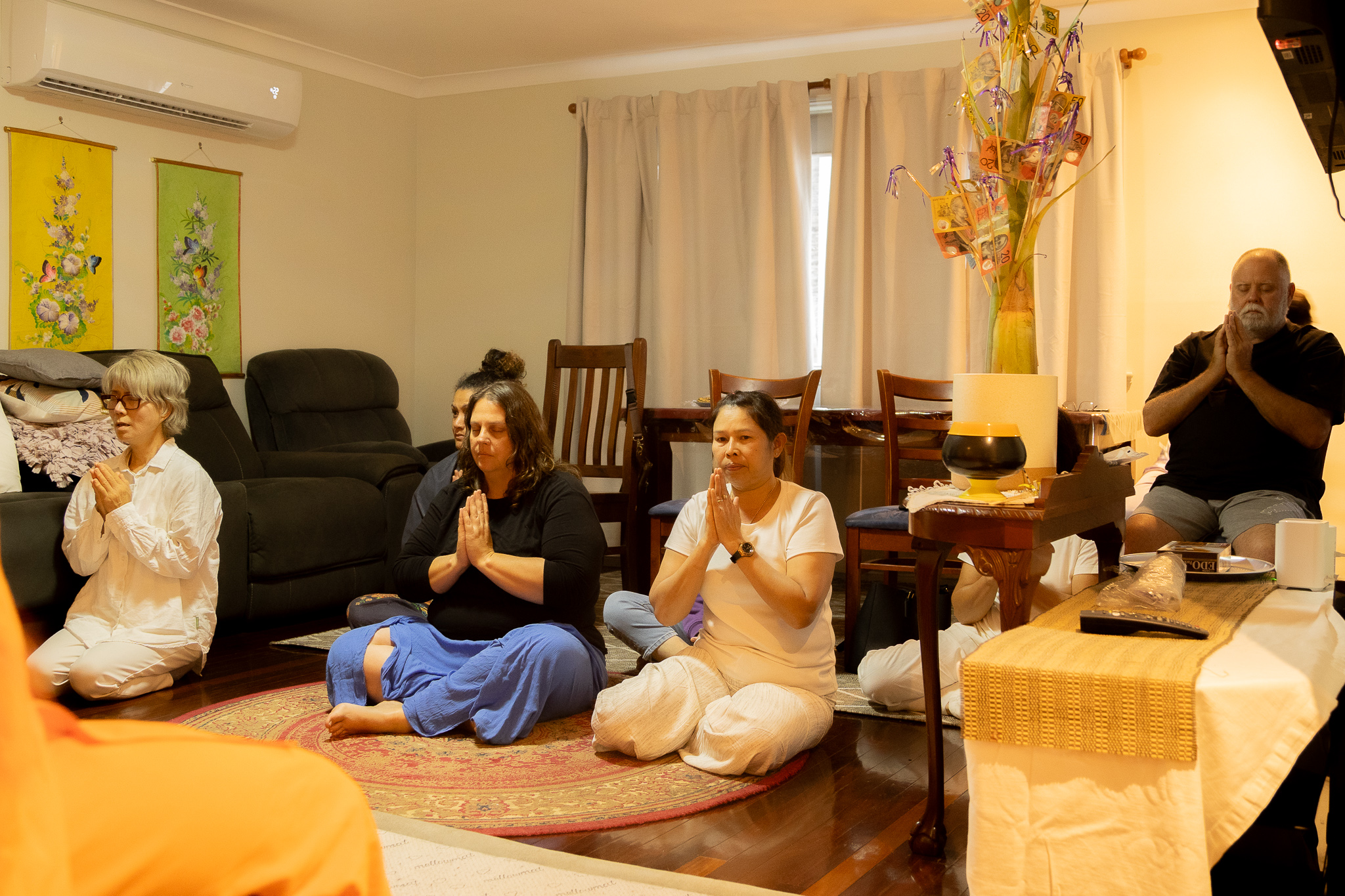 วัดพระธรรมกายนครซิดนีย์ จัดปฏิบัติธรรม ณ เมือง Emerald