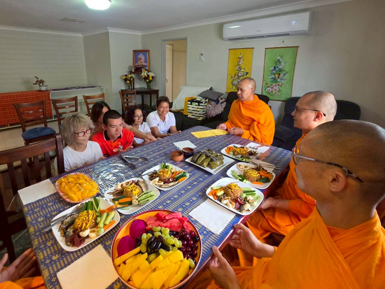 วัดพระธรรมกายนครซิดนีย์ จัดปฏิบัติธรรม ณ เมือง Emerald