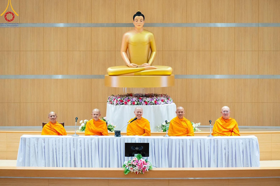 งานสัมมนาผู้นำบุญเตรียมงานถวายมหาสังฆทาน 40,000 วัดทั่วประเทศ ณ เวิลด์พีชเขาใหญ่ จังหวัดนครราชสีมา