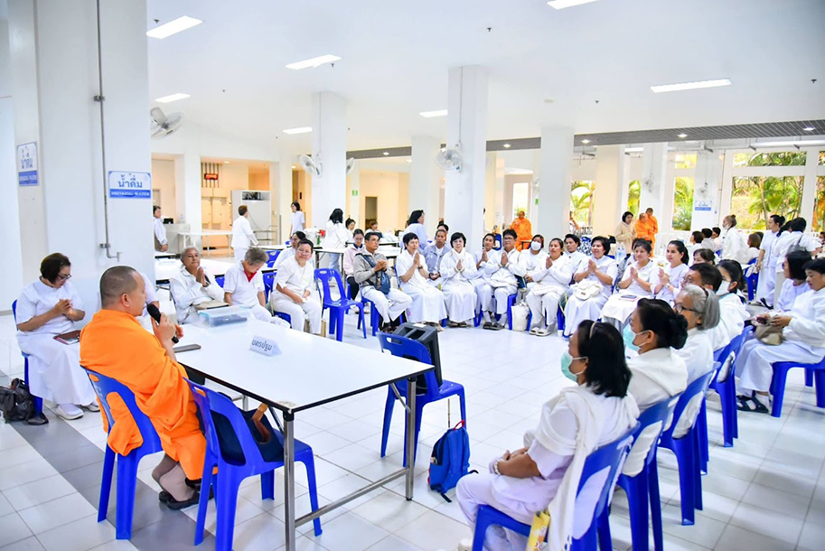 งานสัมมนาผู้นำบุญเตรียมงานถวายมหาสังฆทาน 40,000 วัดทั่วประเทศ ณ เวิลด์พีชเขาใหญ่ จังหวัดนครราชสีมา