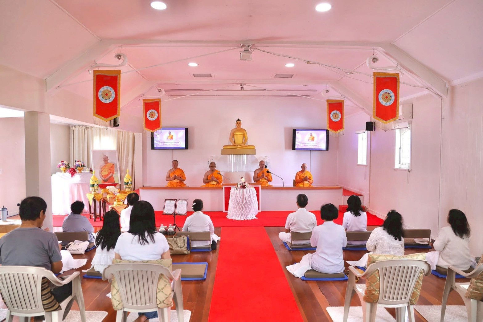 วัดพระธรรมกายโอ๊คแลนด์ จัดพิธีเจริญพระพุทธมนต์และถวายไทยธรรม เนื่องในวาระ 9 กุมภาพันธ์