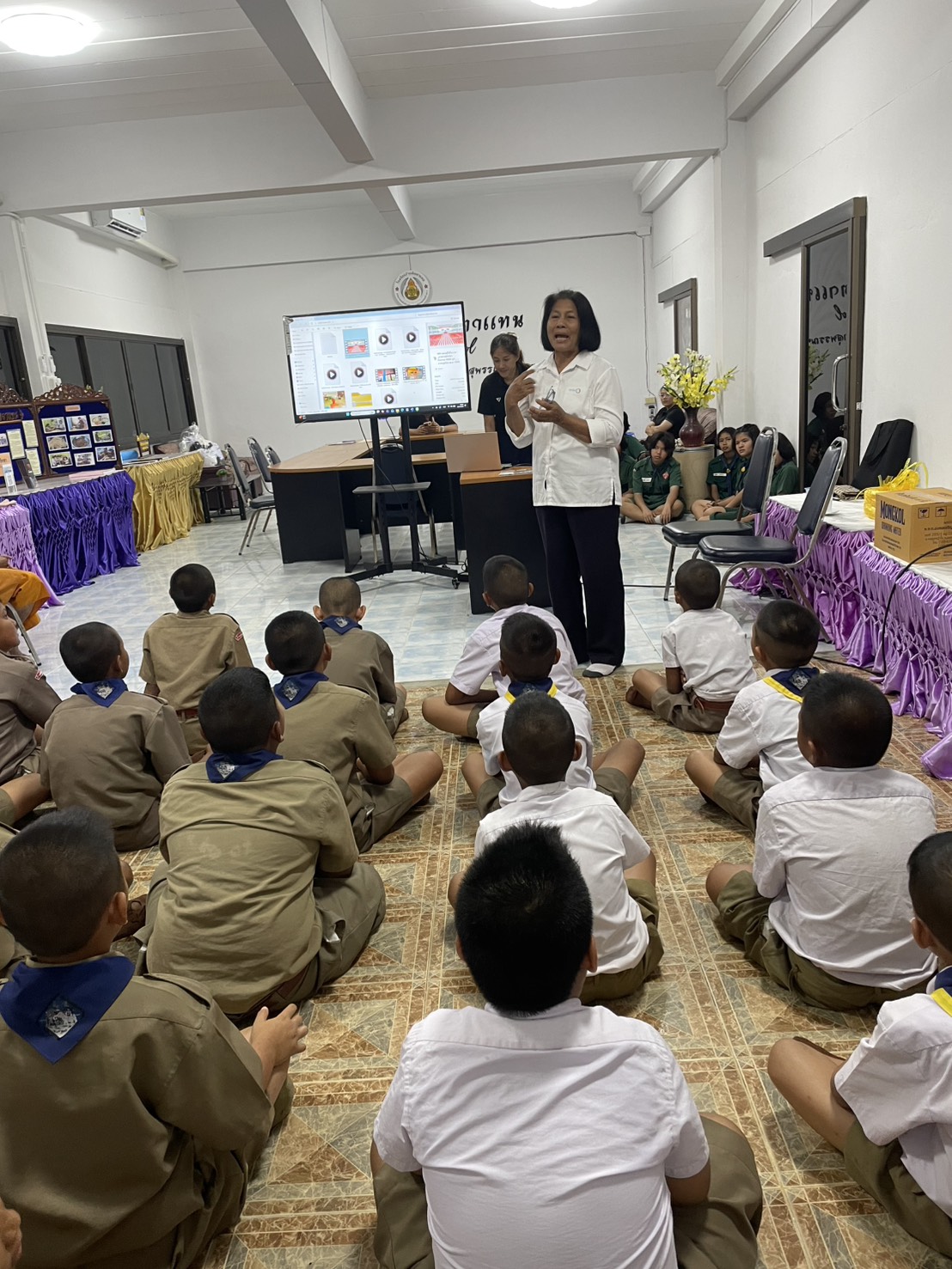 บรรยากาศชวนบวชสามเณรภาคฤดูร้อน จ.สุพรรณบุรี