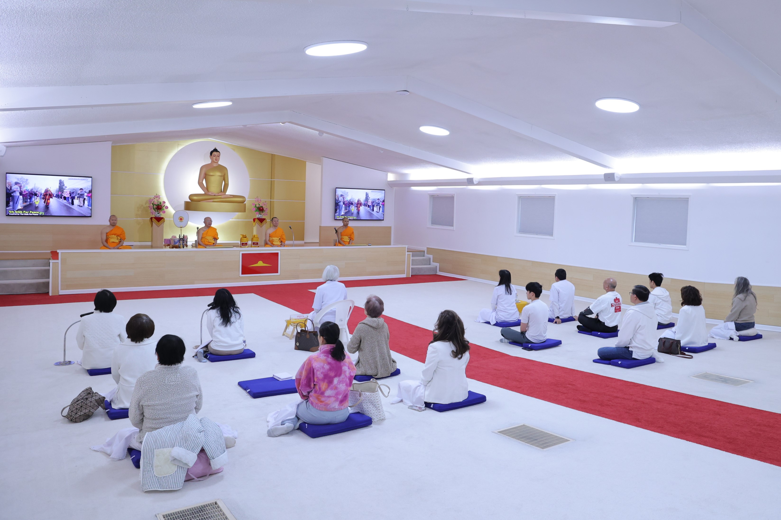 วัดพระธรรมกายจอร์เจีย จัดงานบุญวันอาทิตย์