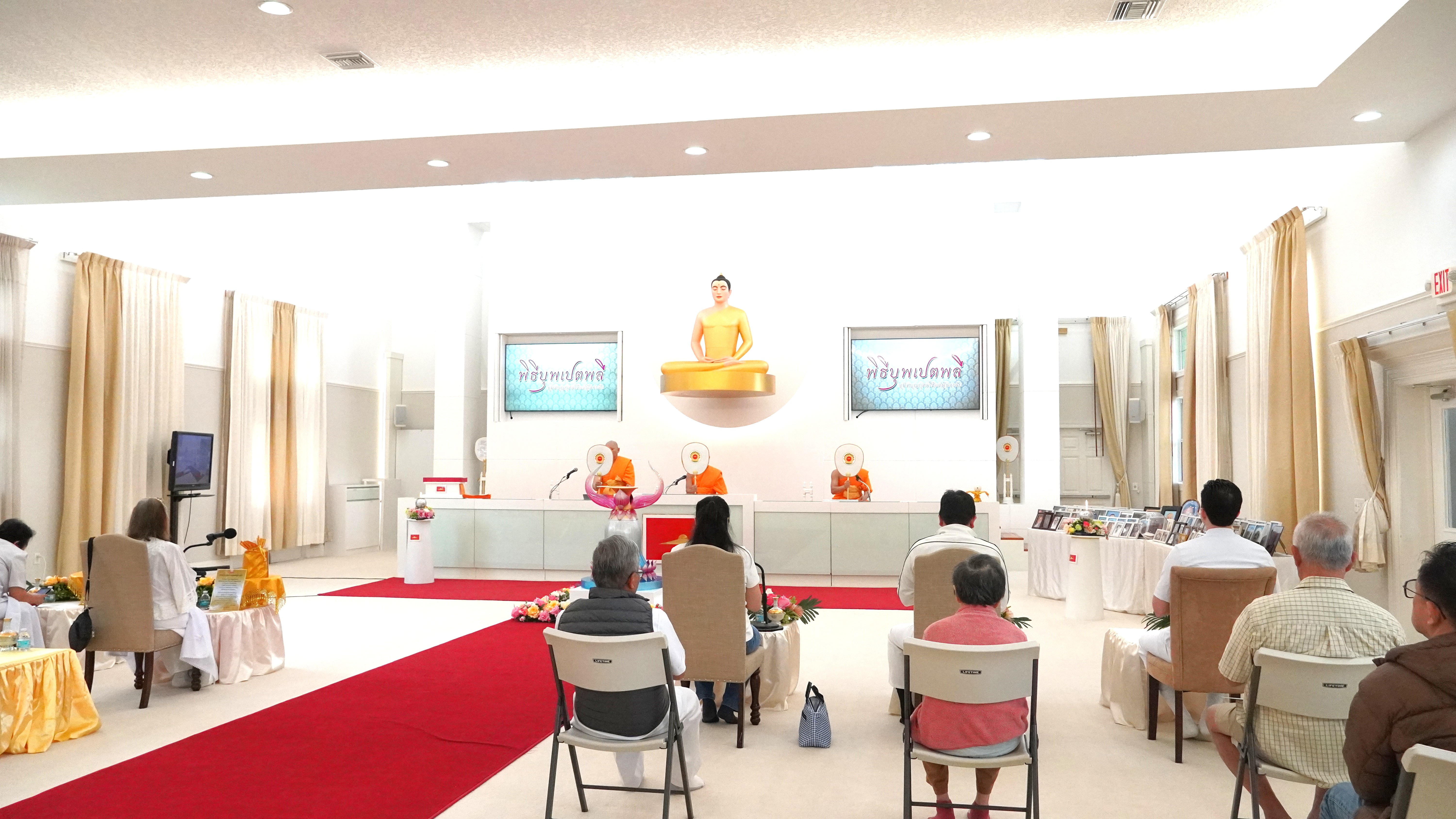 วัดพระธรรมกายฟลอริดา จัดพิธีทอดผ้าป่าบำรุงวัดและพิธีบุพเปตพลี