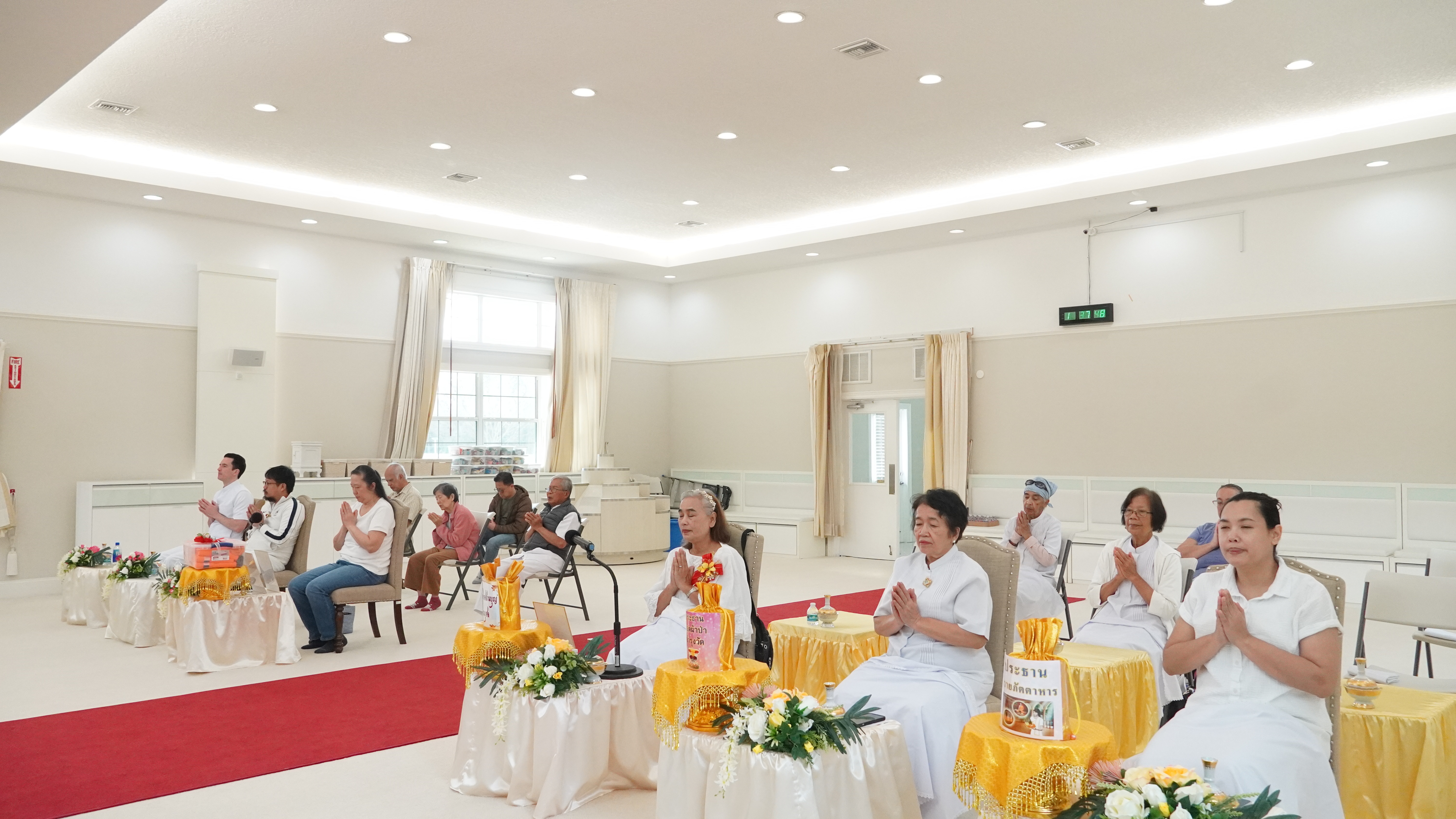 วัดพระธรรมกายฟลอริดา จัดพิธีทอดผ้าป่าบำรุงวัดและพิธีบุพเปตพลี