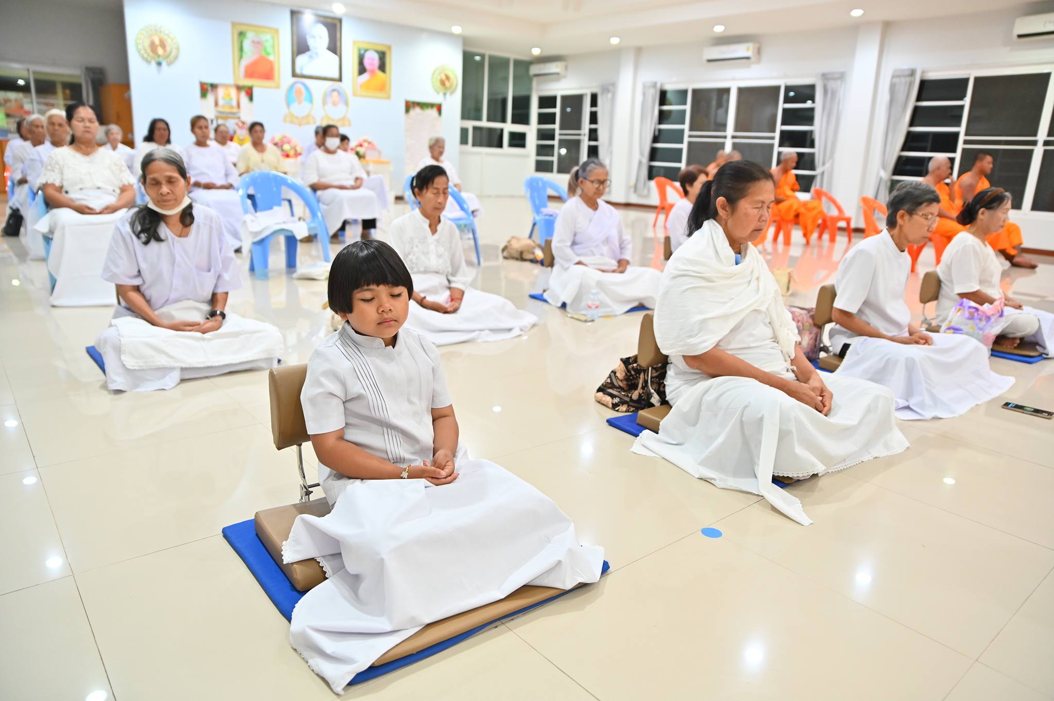 ศูนย์ปฏิบัติธรรมพนมสารคาม จัดปฏิบัติธรรมประจำสัปดาห์
