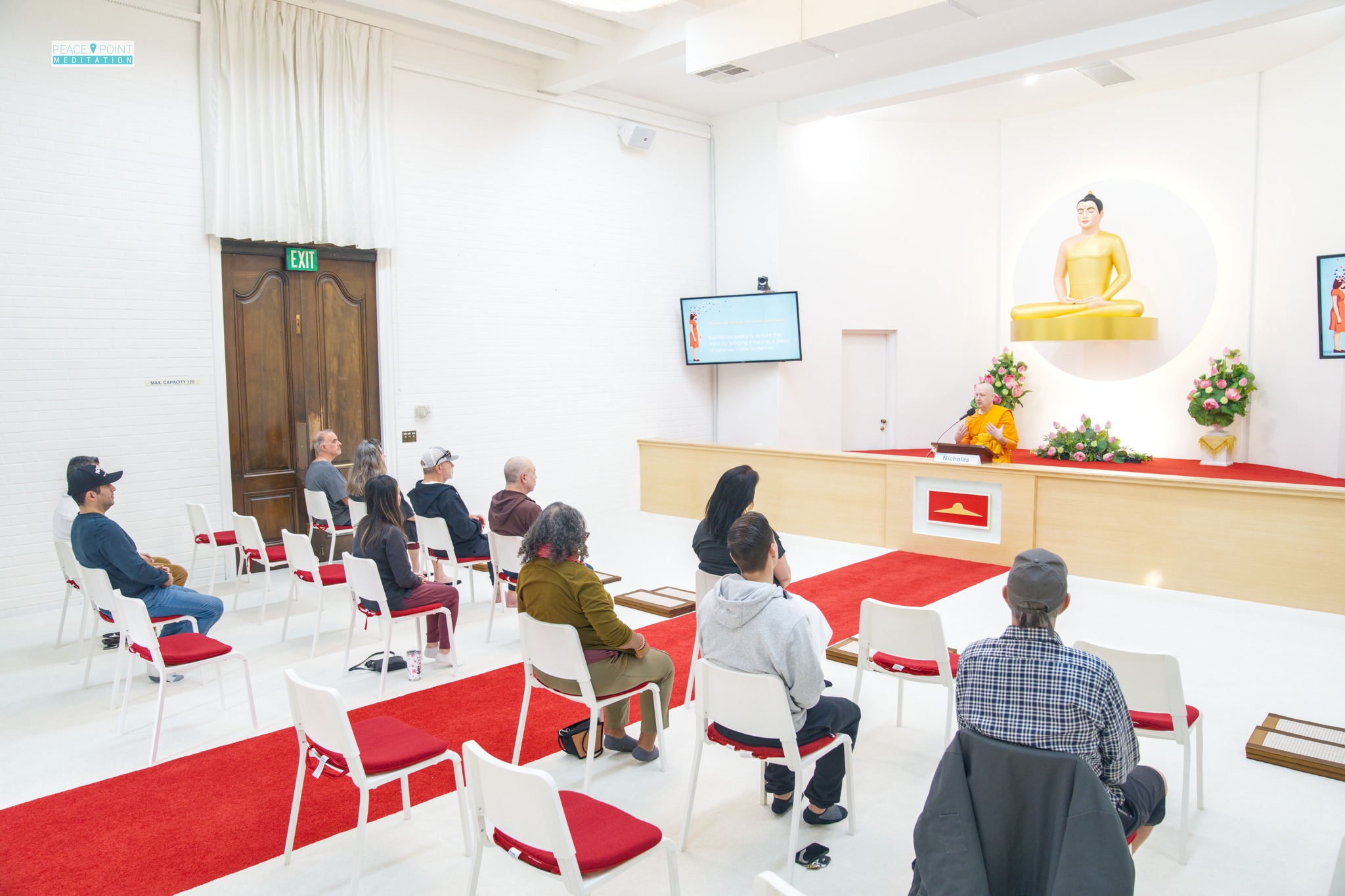 วัดพระธรรมกายแคลิฟอร์เนีย จัดกิจกรรมฝึกสมาธิให้กับชาวท้องถิ่น