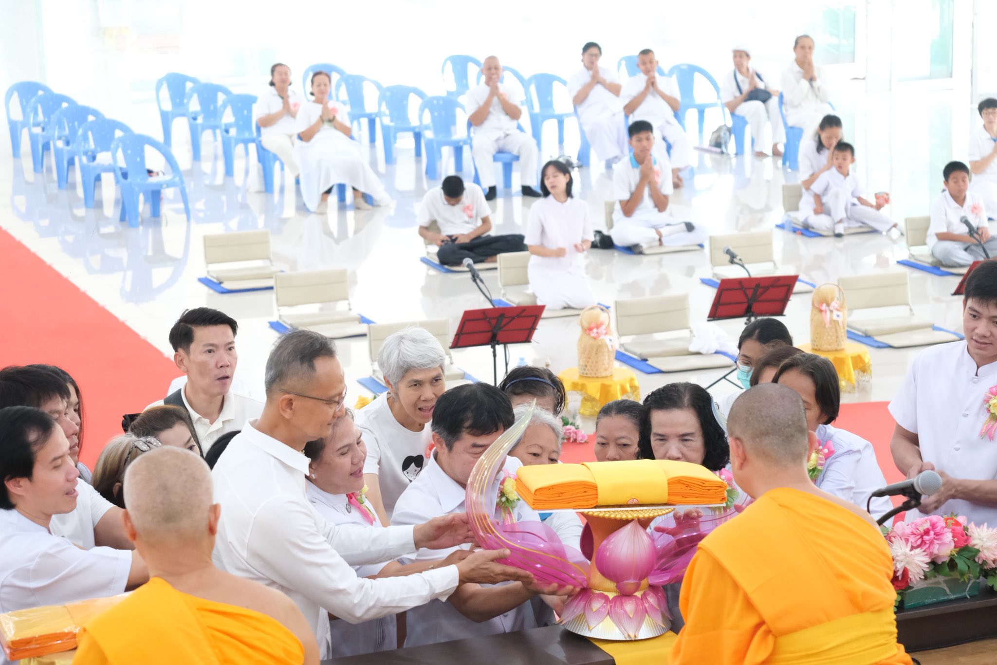 ศูนย์อบรมเยาวชนนครปฐม จัดพิธีทอดผ้าป่าเพื่อบำรุงศูนย์