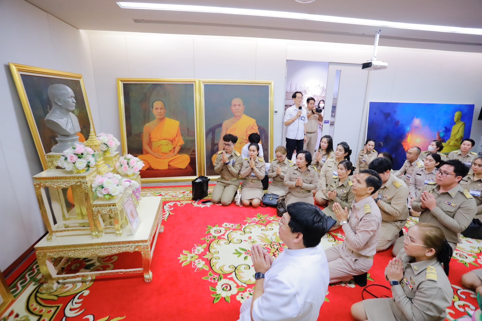 ข้าราชการครูและบุคลากรทางการศึกษา มาศึกษาดูงาน ณ วัดพระธรรมกาย