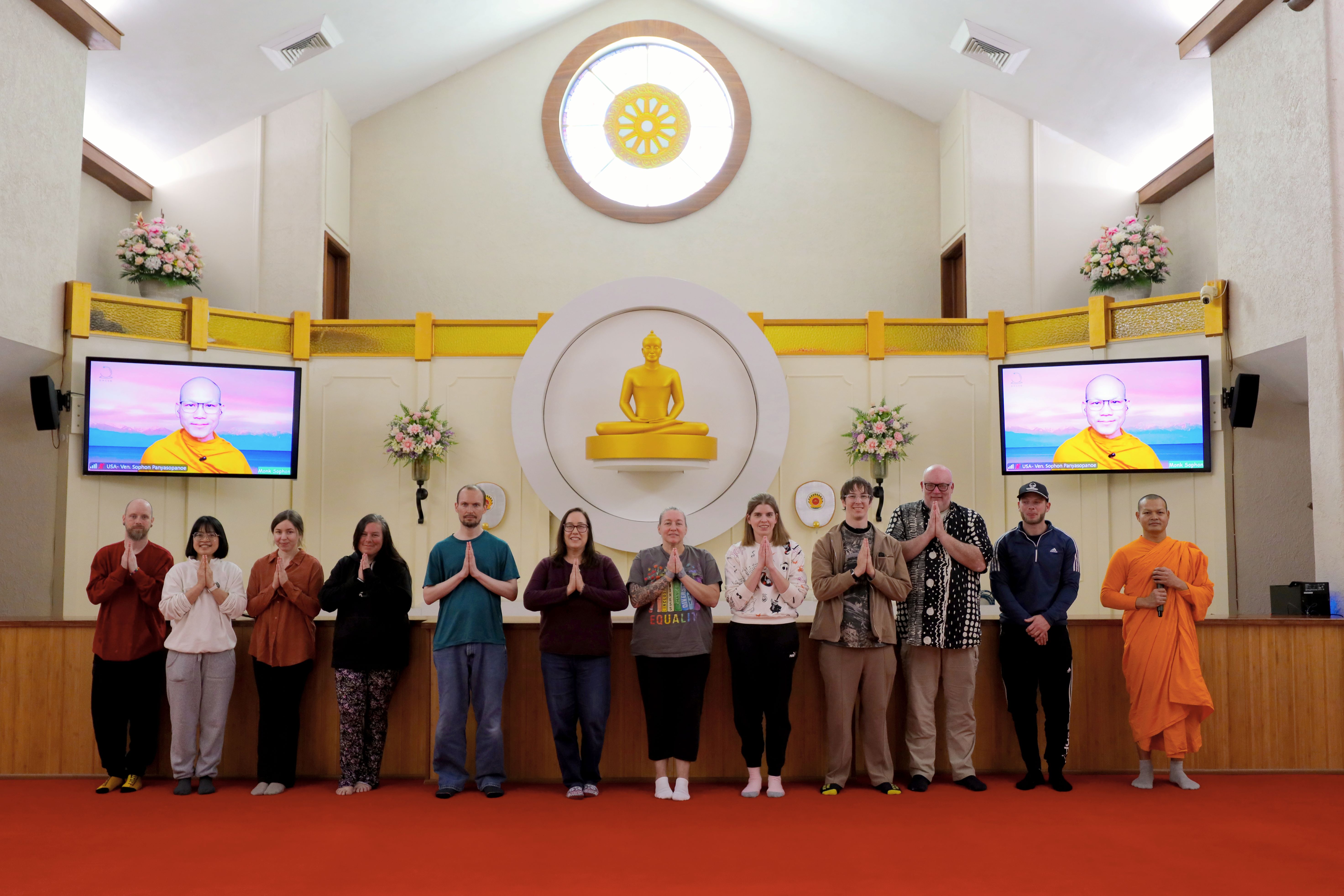 วัดพระธรรมกายแคนซัส จัดคลาสสมาธิประจำสัปดาห์