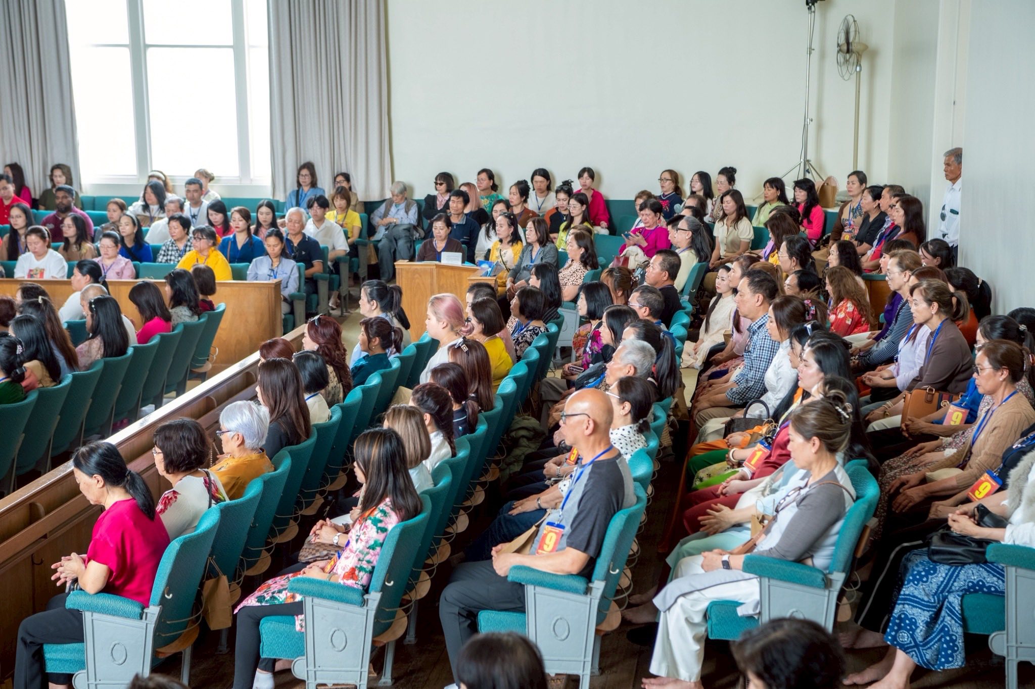 วัดพระธรรมกายเมลเบิร์น จัดพิธีบูชาข้าวพระและพิธีสักการะองค์พระธรรมกาย