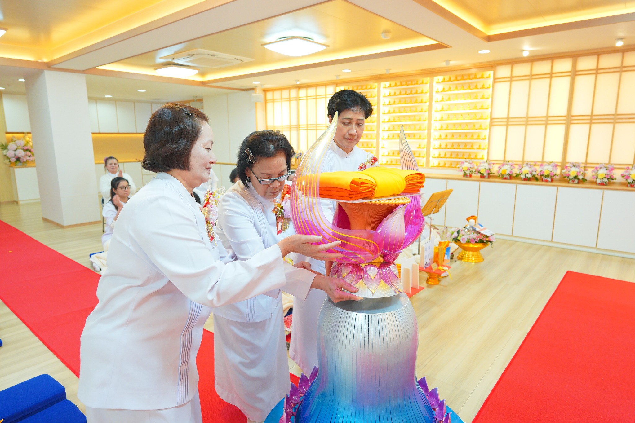 วัดพระธรรมกายโอซาก้า จัดงานบุญบูชาข้าวพระ