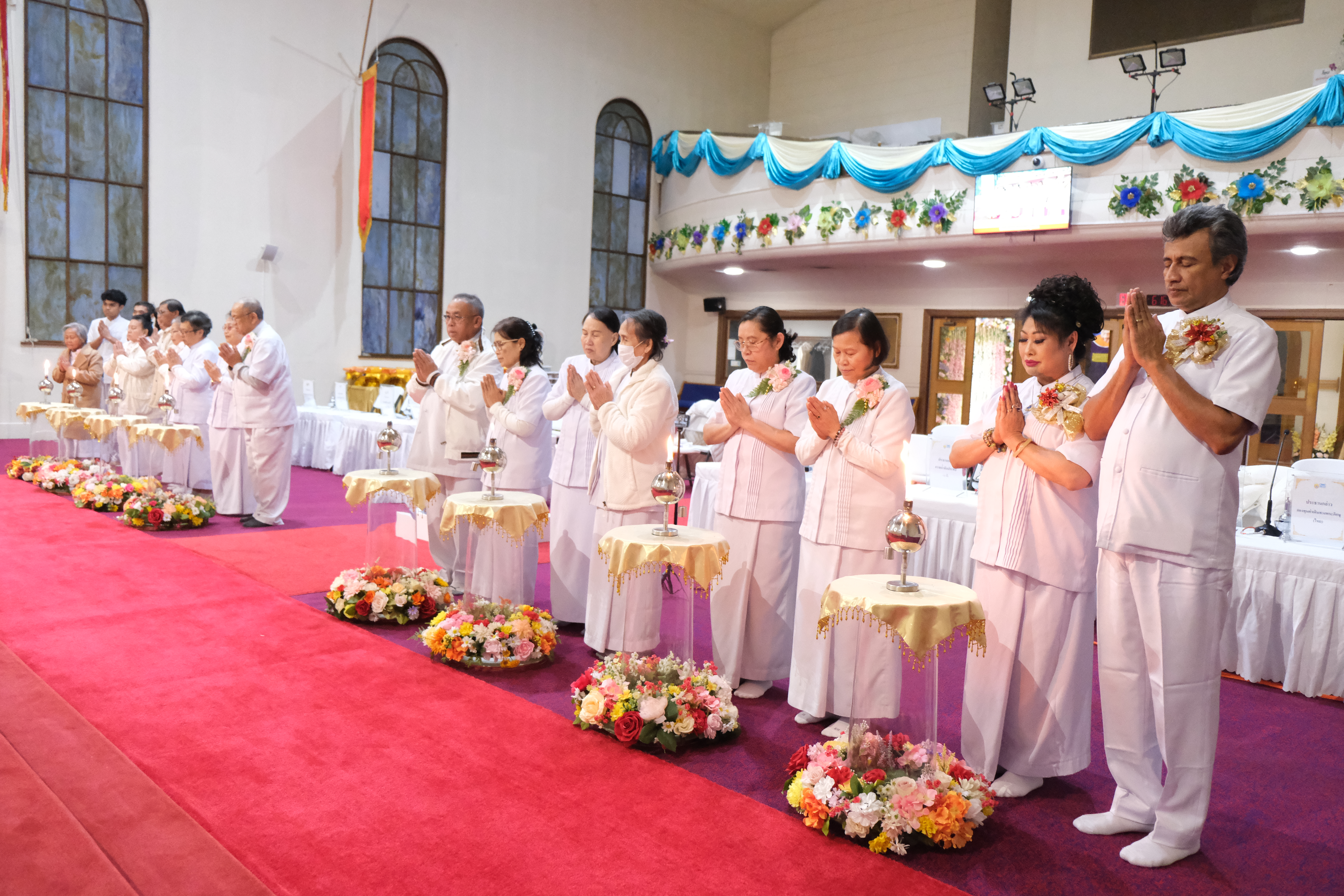 วัดพระธรรมกายออเรกอน จัดงานบุญบูชาข้าวพระ