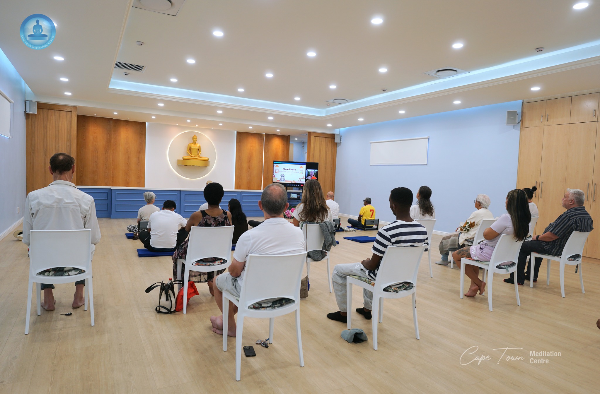 วัดพุทธเคปทาวน์ จัดกิจกรรมสอนสมาธิให้กับชาวท้องถิ่น