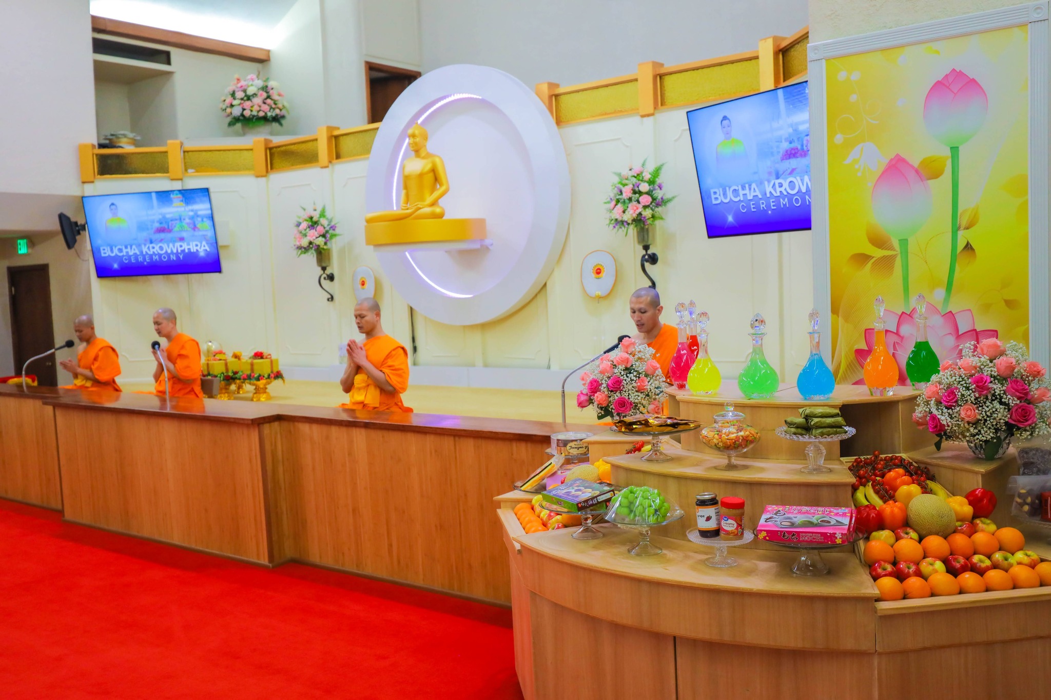 วัดพระธรรมกายแคนซัส จัดงานบุญบูชาข้าวพระ