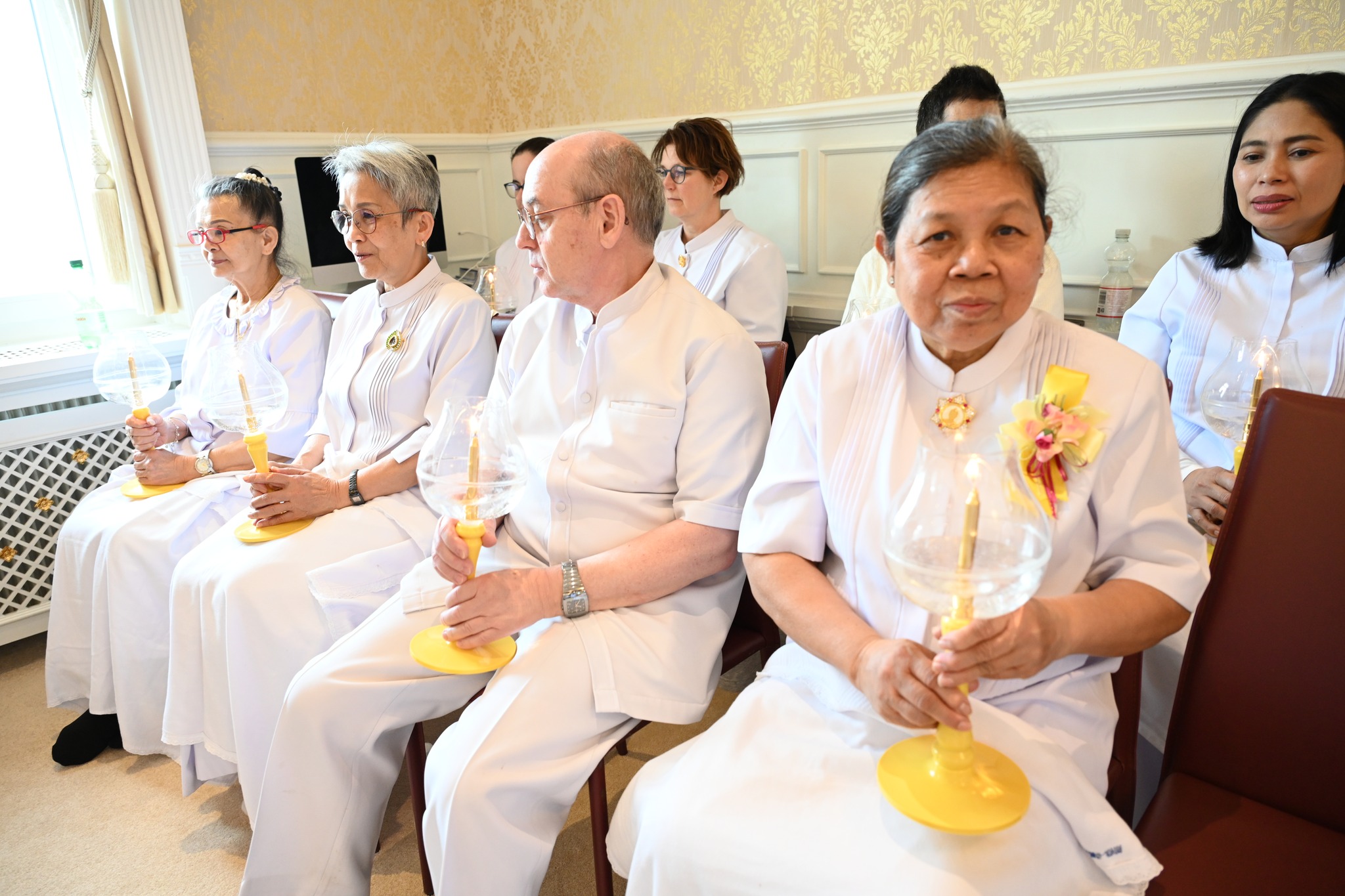 วัดพระธรรมกายสวิตเซอร์แลนด์ จัดงานบุญบูชาข้าวพระ