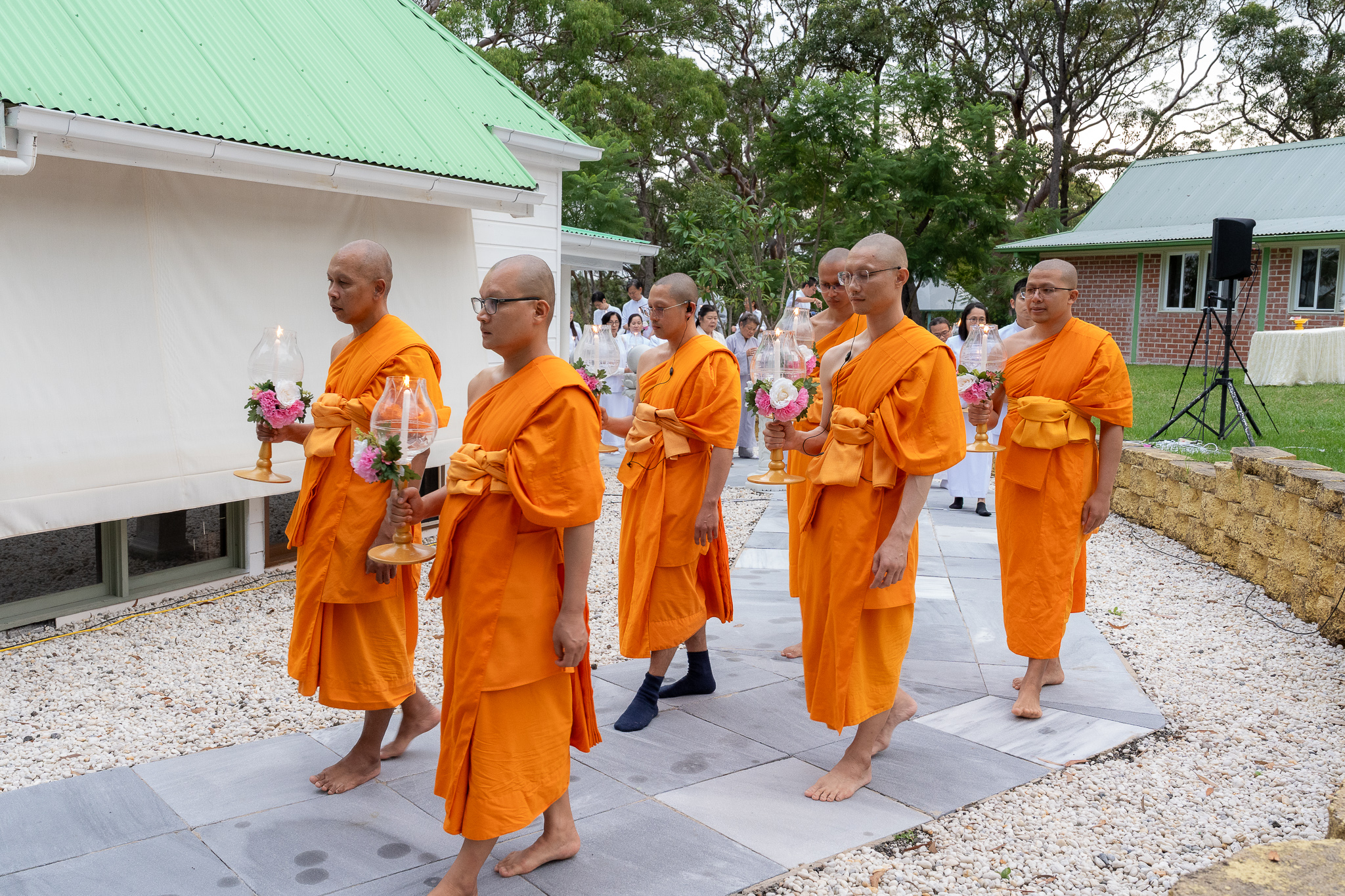 วัดพระธรรมกายนครซิดนีย์ จัดพิธีจุดโคมประทีปถวายเป็นพุทธบูชา เนื่องในวันมาฆบูชา