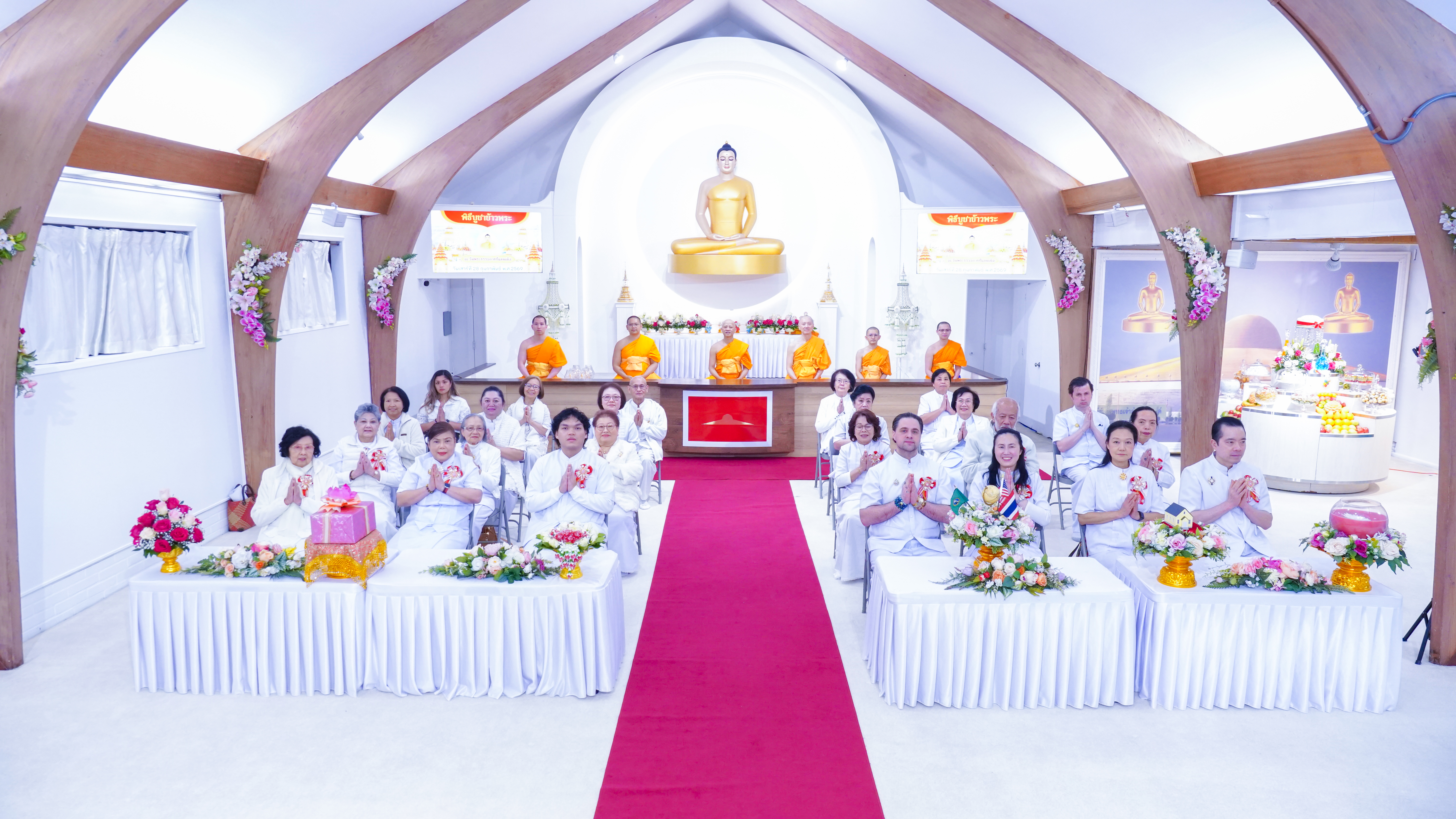 วัดพระธรรมกายซีแอตเติล จัดงานบุญบูชาข้าวพระ