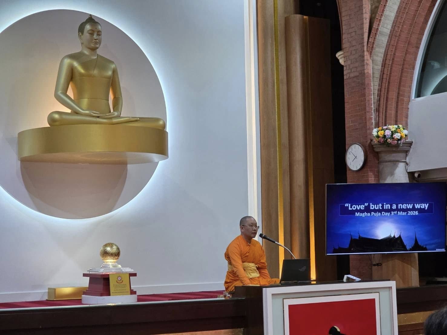 วัดพระธรรมกายลอนดอน จัดคลาสสมาธิให้แก่ชาวท้องถิ่น