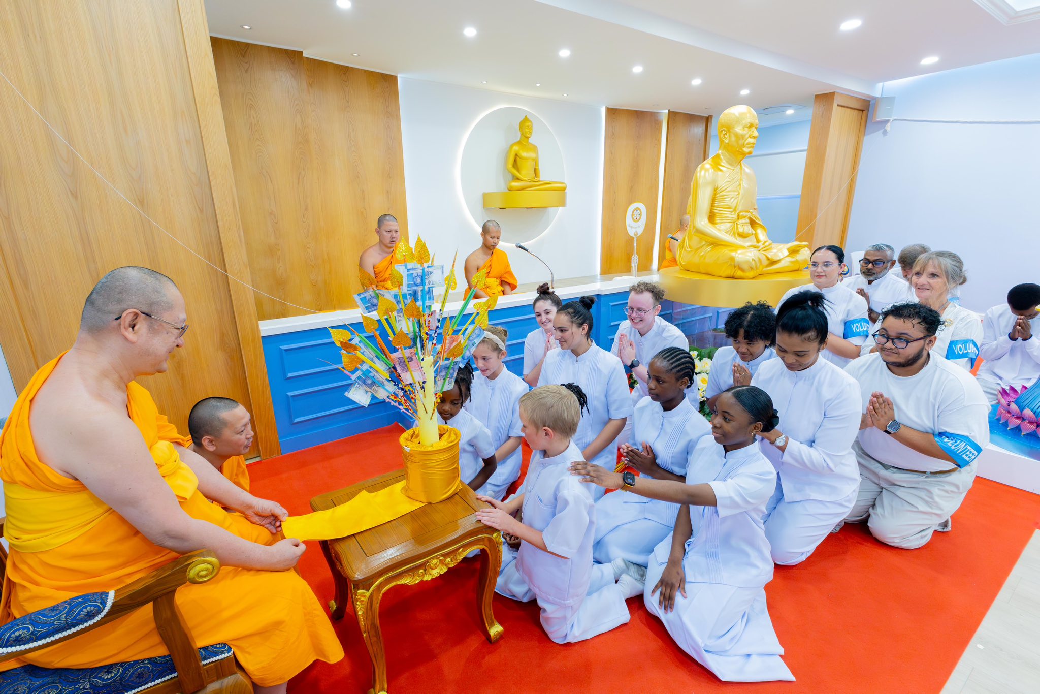 วัดพุทธเคปทาวน์ สาธารณรัฐแอฟริกาใต้ จัดพิธีสมโภชรูปเหมือนพระมงคลเทพมุนี หลวงปู่วัดปากน้ำ องค์แรกในทวีปแอฟริกา