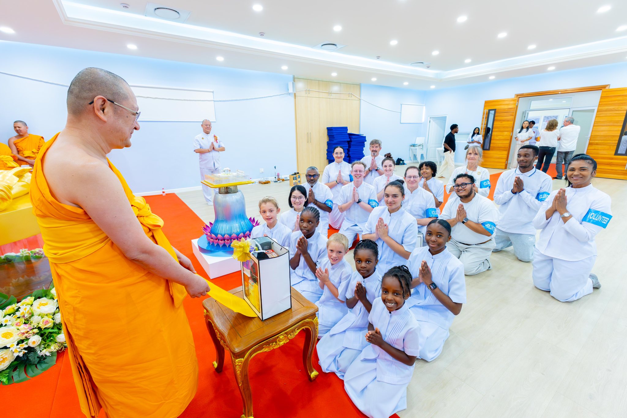 วัดพุทธเคปทาวน์ สาธารณรัฐแอฟริกาใต้ จัดพิธีสมโภชรูปเหมือนพระมงคลเทพมุนี หลวงปู่วัดปากน้ำ องค์แรกในทวีปแอฟริกา