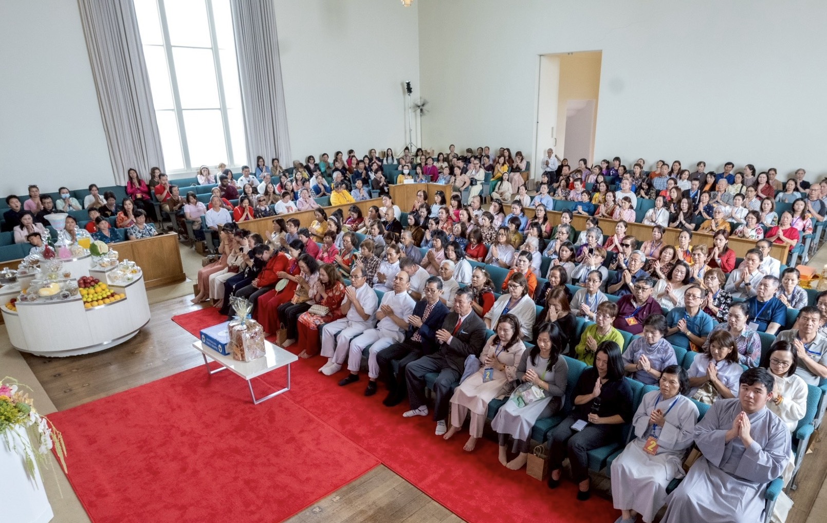 วัดพระธรรมกายเมลเบิร์น จัดงานบุญบูชาข้าวพระ