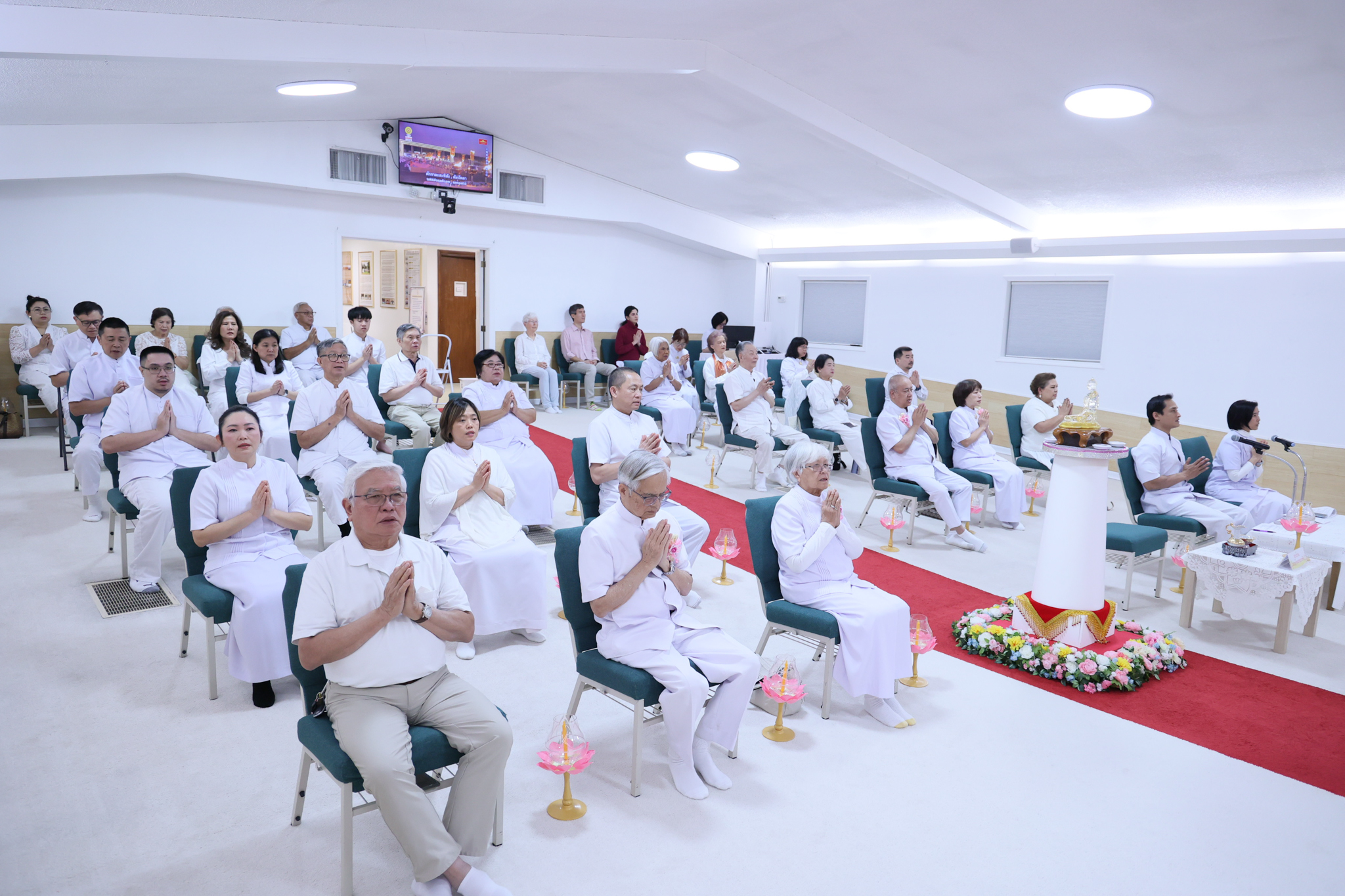 วัดพระธรรมกายจอร์เจีย จัดพิธีจุดโคมมาฆประทีป เนื่องในวันมาฆบูชา
