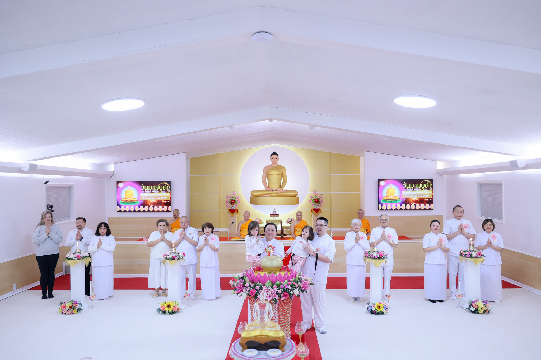 วัดพระธรรมกายจอร์เจีย จัดพิธีจุดโคมมาฆประทีป เนื่องในวันมาฆบูชา