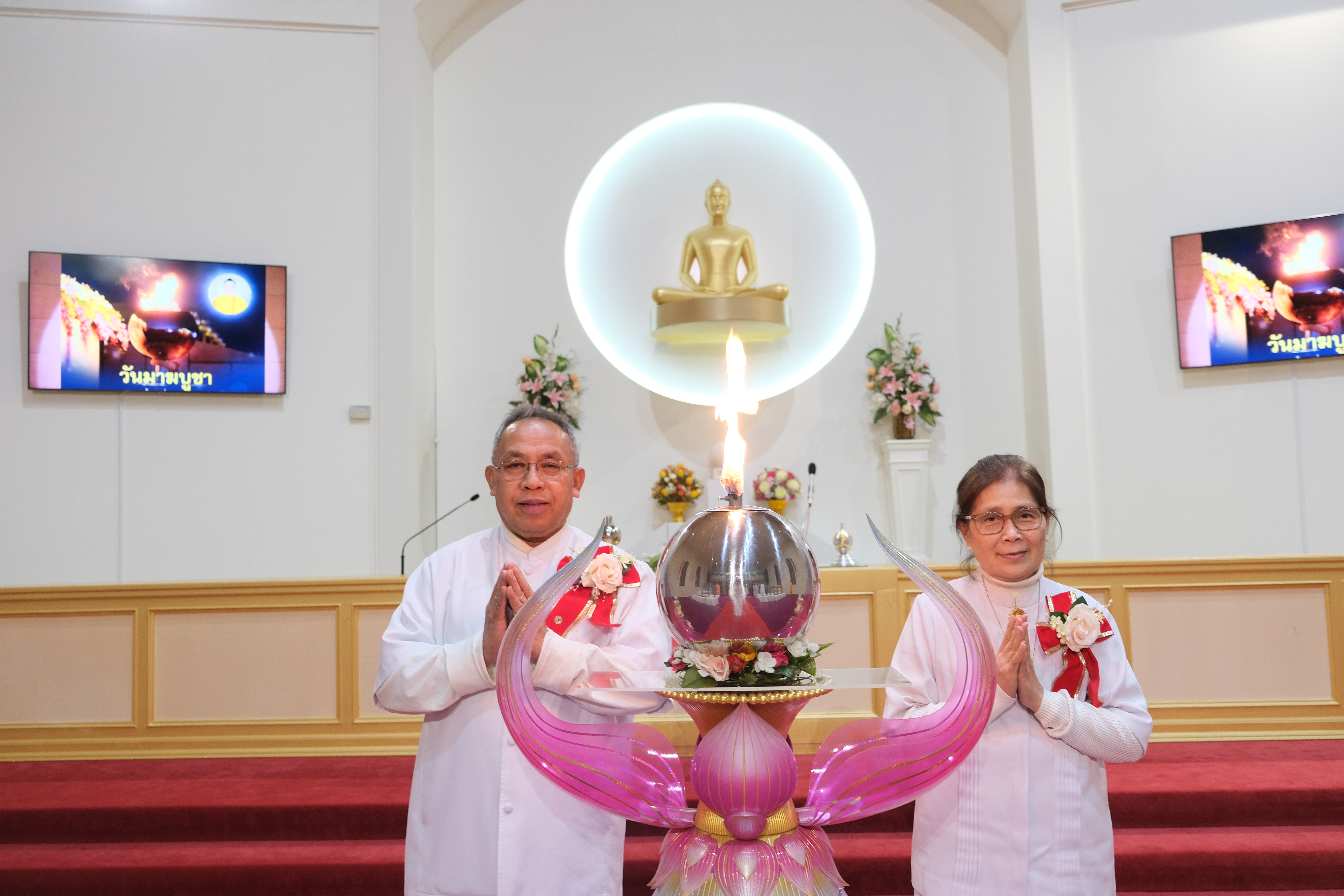 วัดพระธรรมกายออเรกอน จัดพิธีจุดโคมมาฆประทีป เนื่องในวันมาฆบูชา