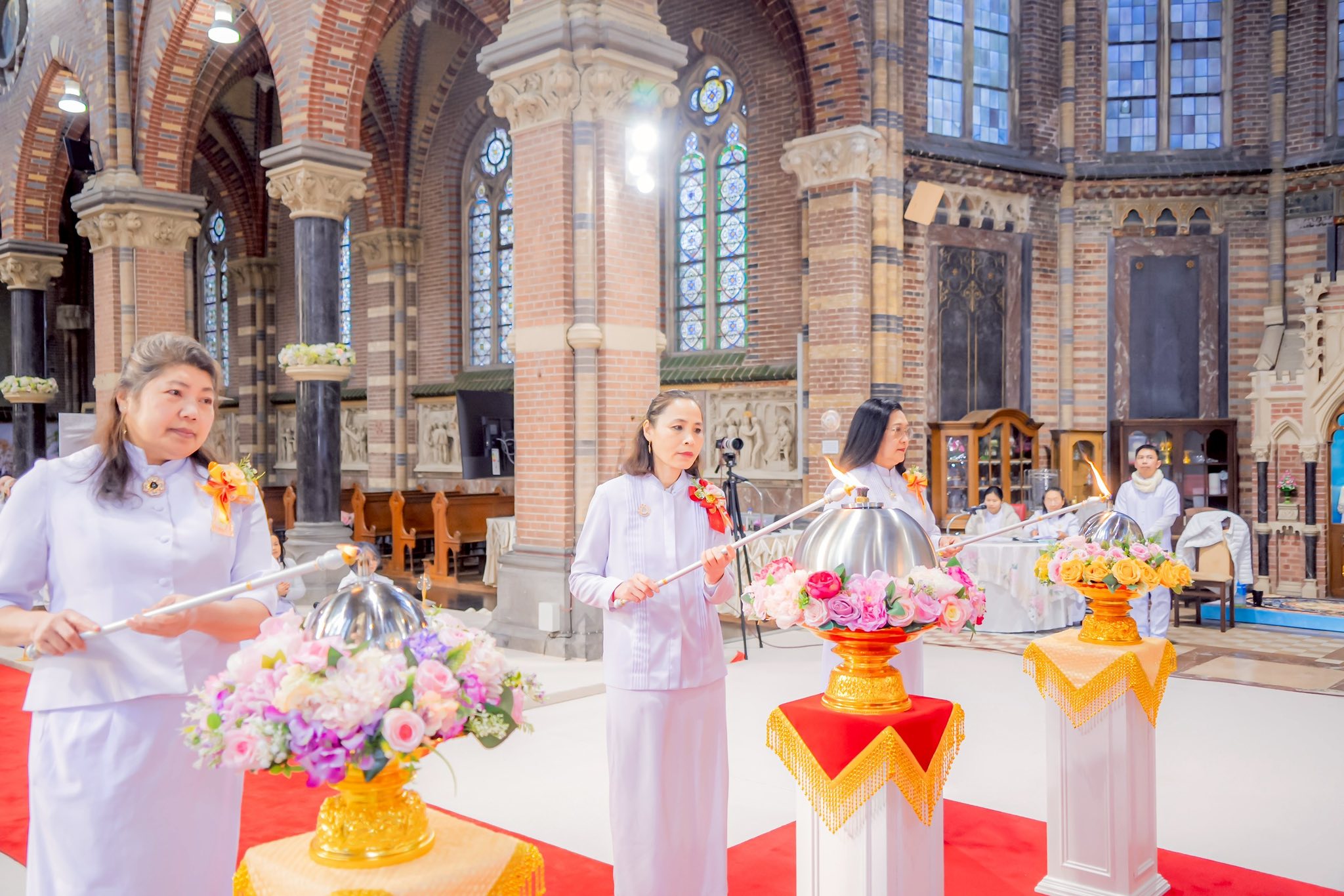 วัดพระธรรมกายเนเธอร์แลนด์ จัดงานบุญเนื่องในวันมาฆบูชา