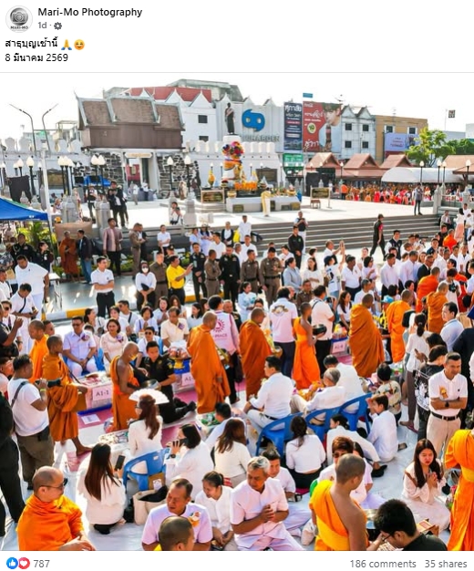 สื่อมวลชนไทยเสนอข่าวงานบุญ ตักบาตรมหากุศลพระสงฆ์ 10,000 รูป สมโภชเมืองโคราช 558 ปี