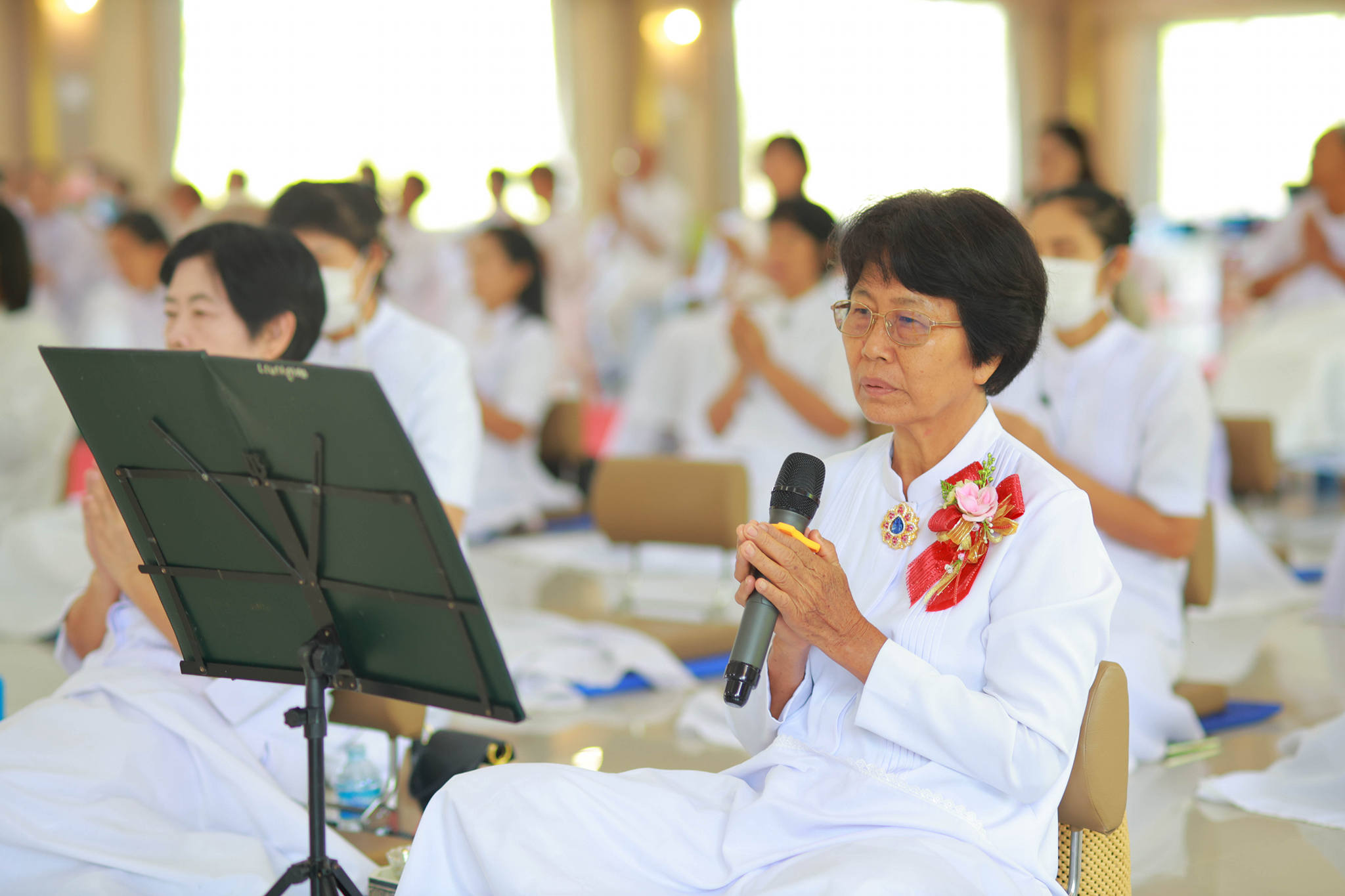 ศูนย์ปฏิบัติธรรมพนมสารคาม (เพชรตะวัน) จังหวัดฉะเชิงเทรา จัดพิธีทอดผ้าป่า ติดตั้งจอ LED