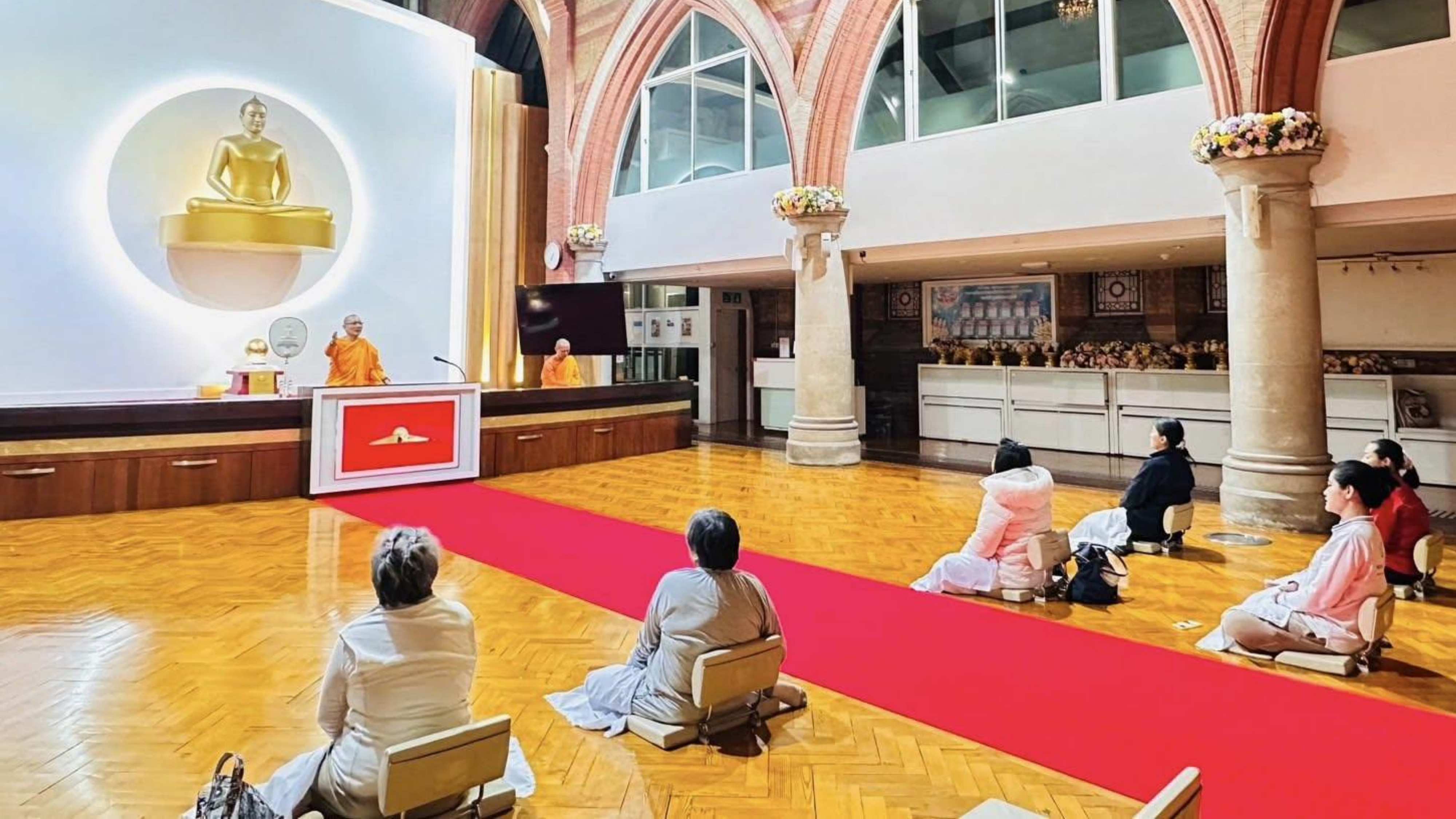 วัดพระธรรมกายลอนดอน จัดโครงการปฏิบัติธรรมพิเศษสุดสัปดาห์ รุ่นที่ 3