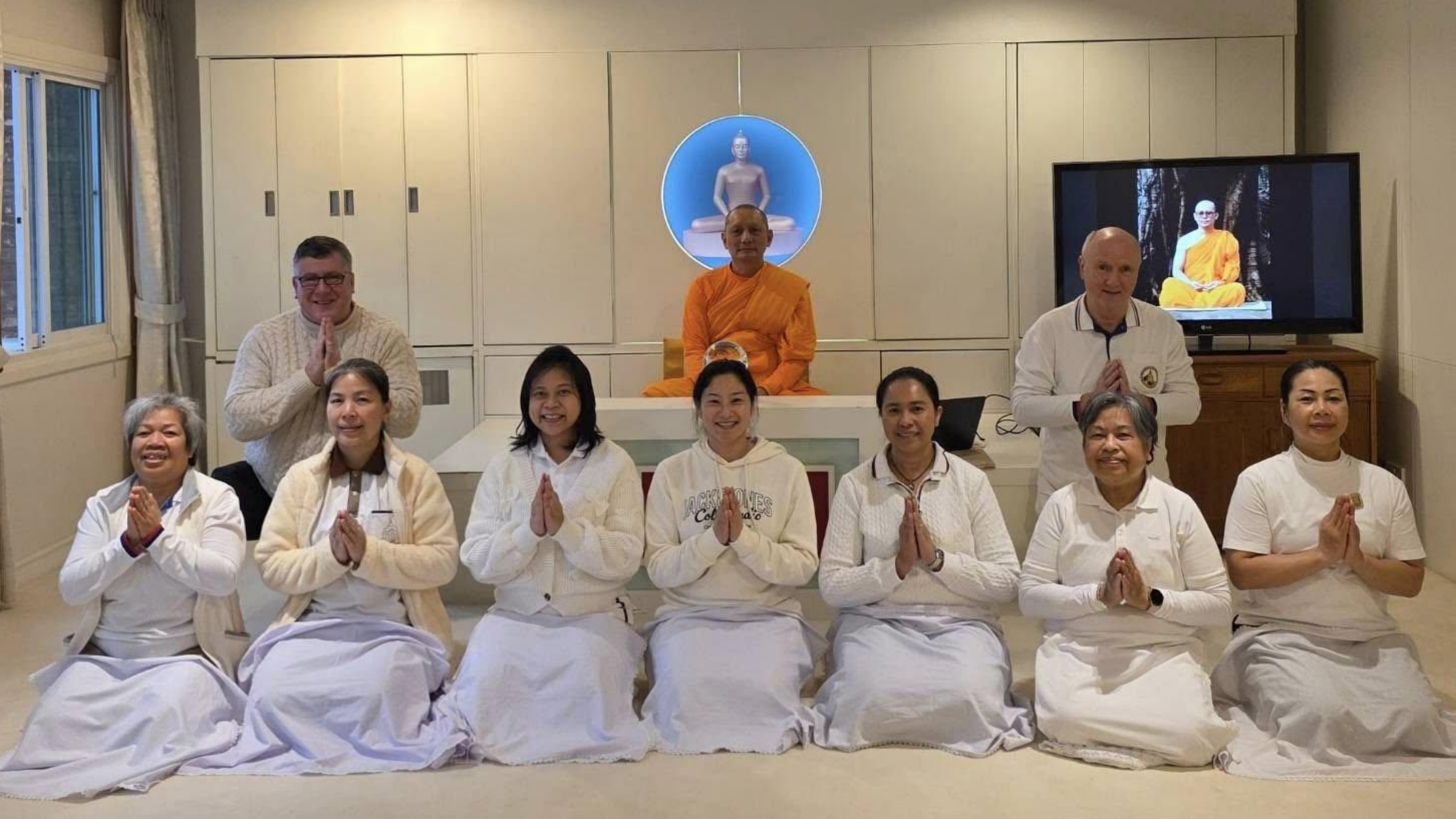 วัดพระธรรมกายลอนดอน จัดโครงการปฏิบัติธรรมพิเศษสุดสัปดาห์ รุ่นที่ 3