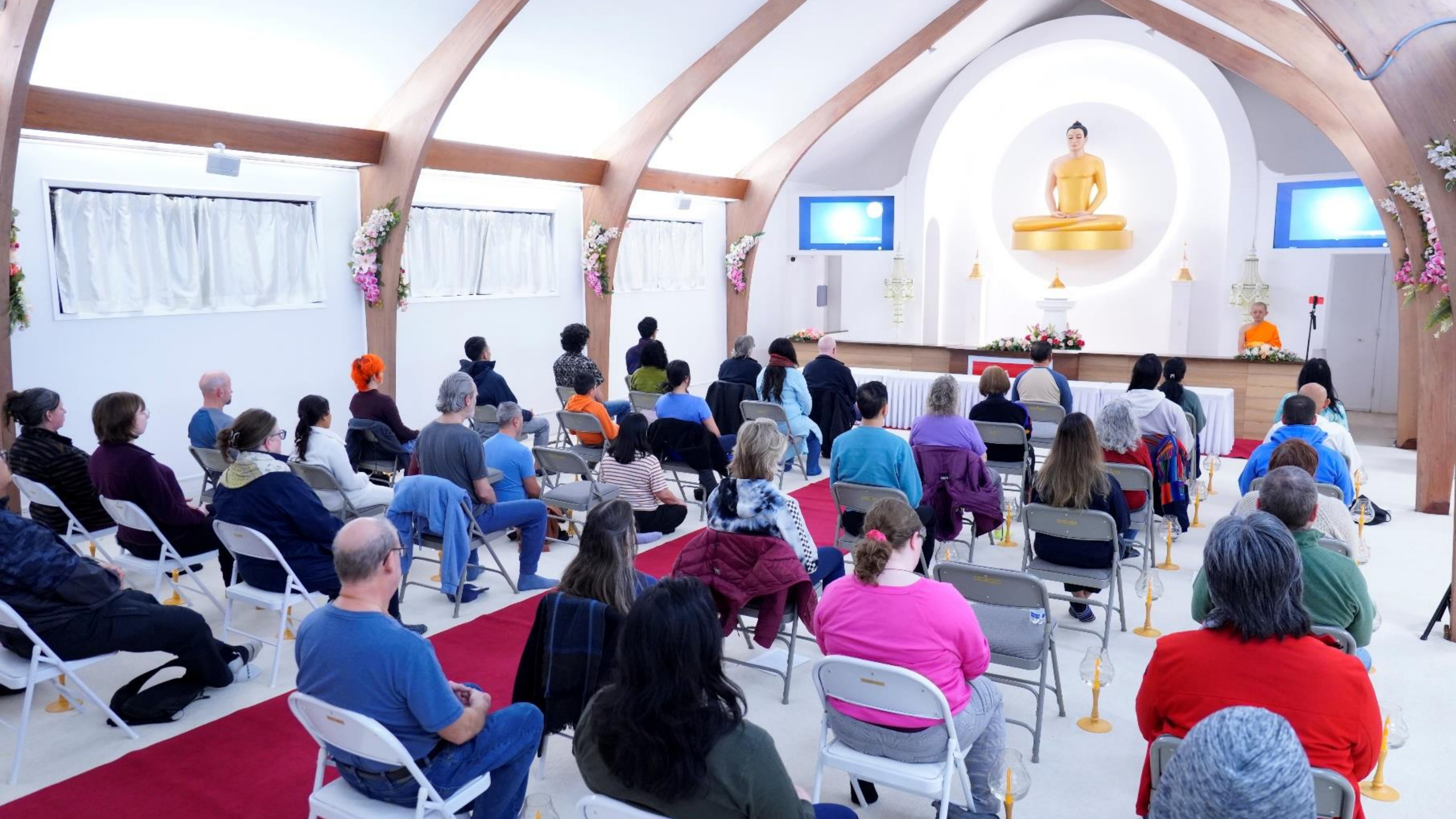 วัดพระธรรมกายซีแอตเติล จัดกิจกรรม Full Moon Meditation