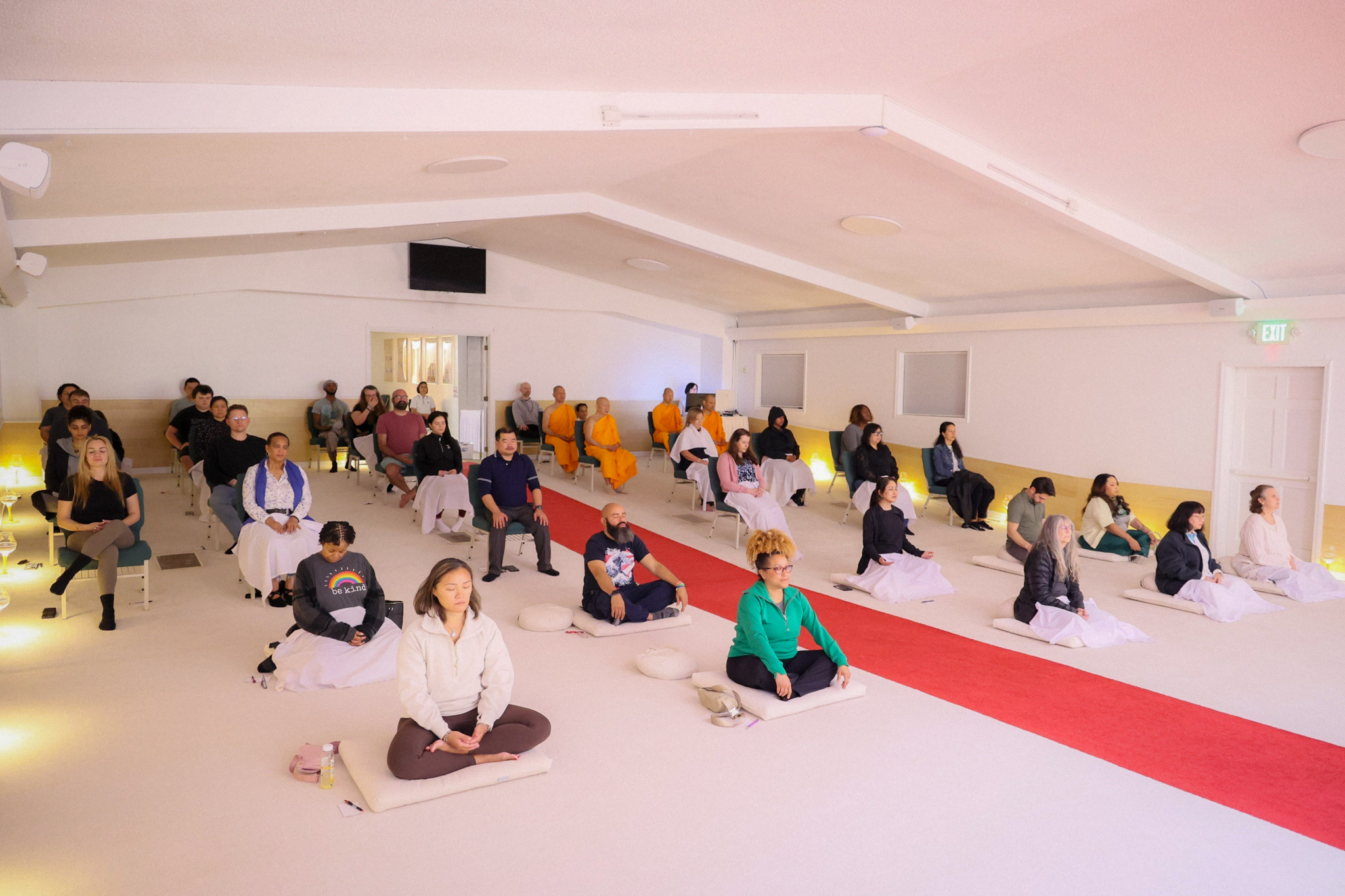 วัดพระธรรมกายจอร์เจีย จัดกิจกรรม Full Moon Meditation