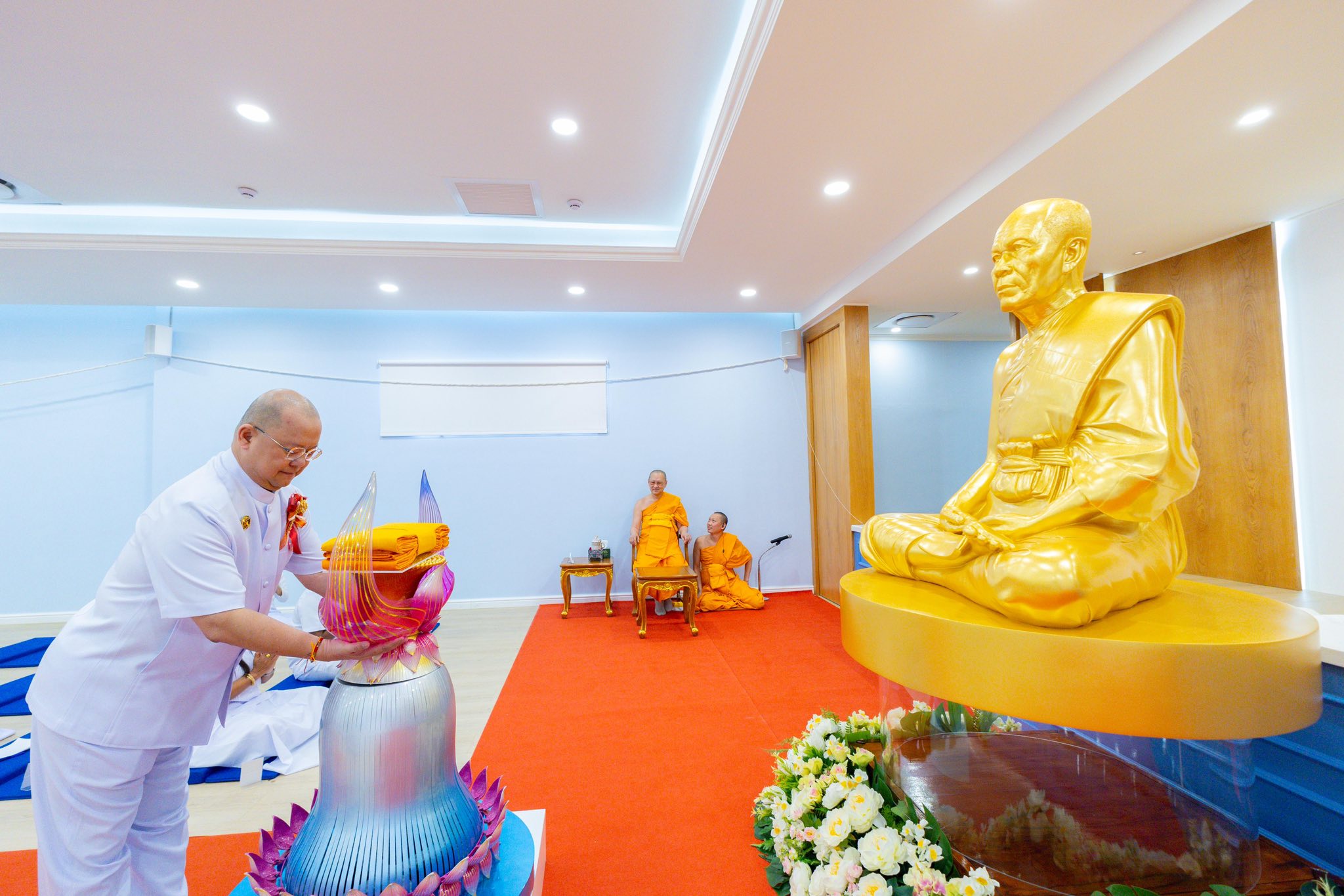 วัดพุทธเคปทาวน์ จัดพิธีสมโภชรูปเหมือนพระมงคลเทพมุนี (สด จนฺทสโร) พระผู้ปราบมาร