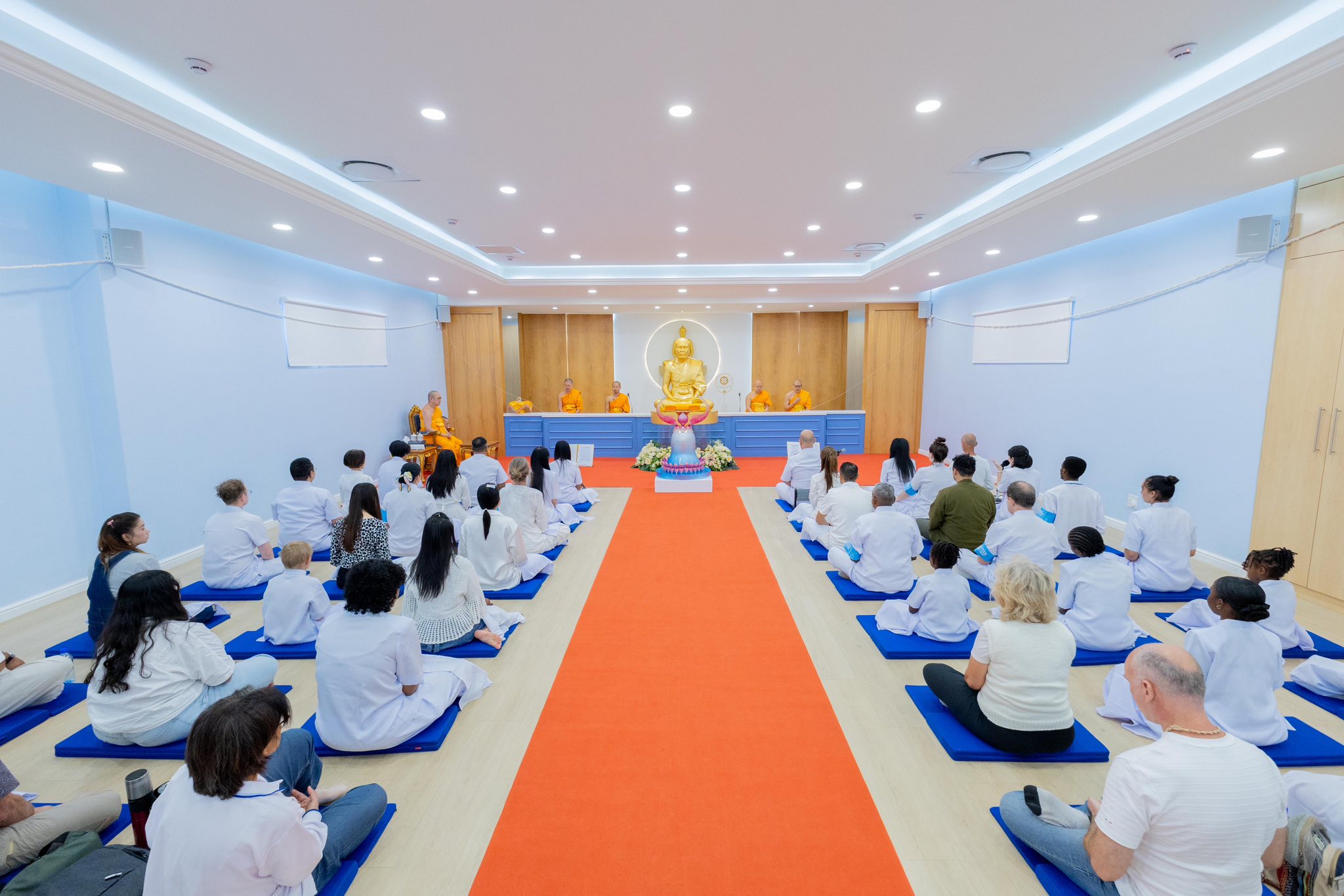 วัดพุทธเคปทาวน์ จัดพิธีสมโภชรูปเหมือนพระมงคลเทพมุนี (สด จนฺทสโร) พระผู้ปราบมาร