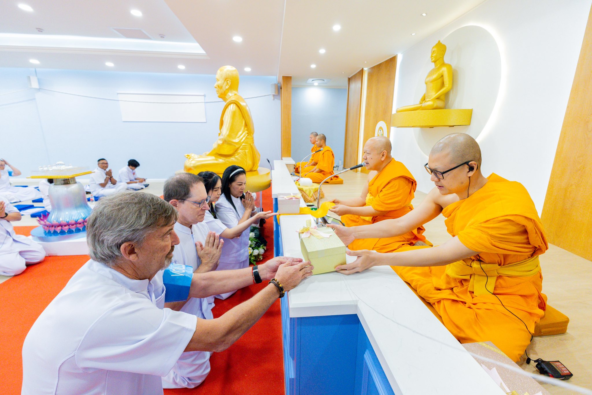 วัดพุทธเคปทาวน์ จัดพิธีสมโภชรูปเหมือนพระมงคลเทพมุนี (สด จนฺทสโร) พระผู้ปราบมาร