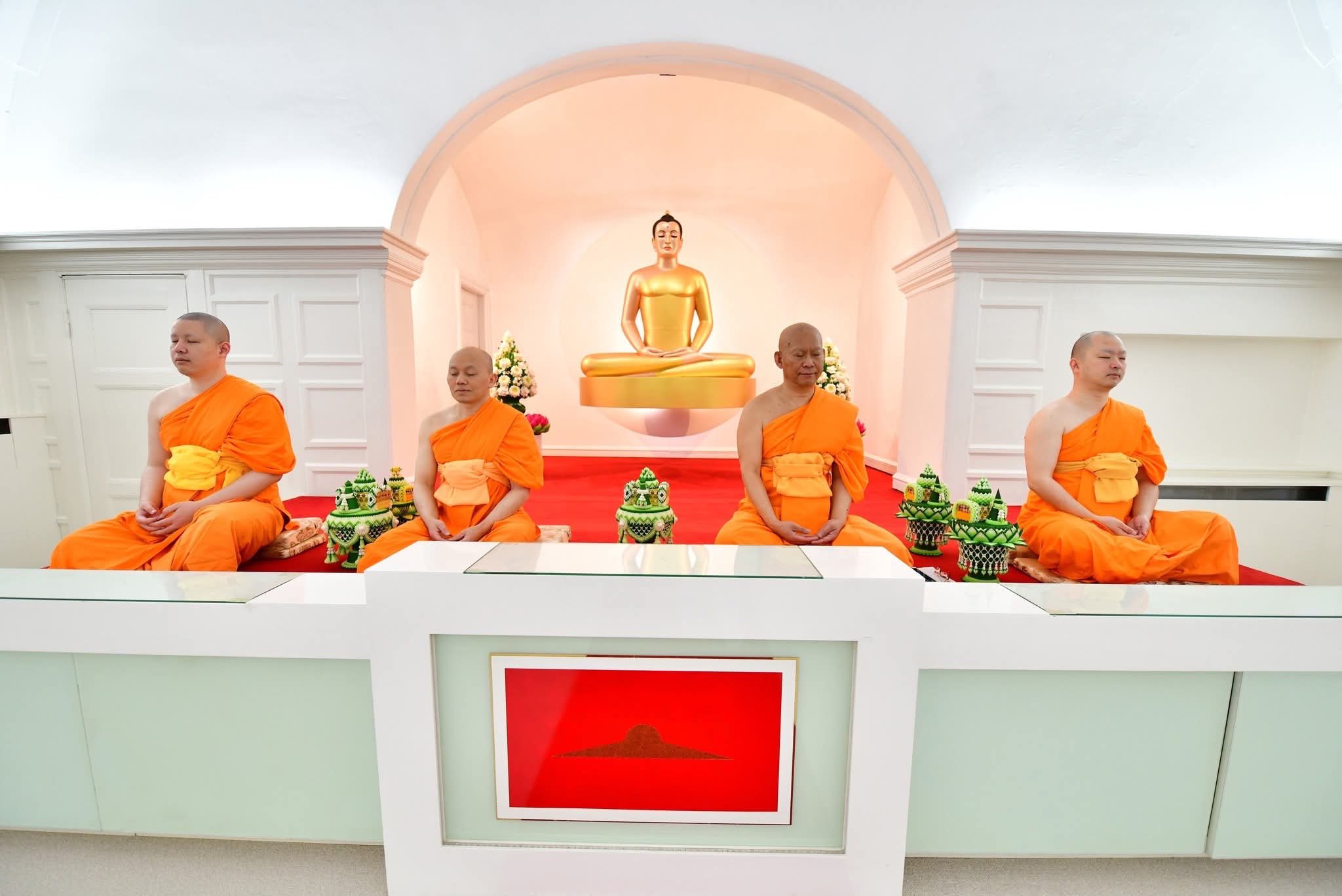 นักเรียนต่างชาติเรียนรู้สมาธิค้นพบความสงบภายใน ณ วัดพระธรรมกายคอร์ซัวร์ ลุสท์สโกว