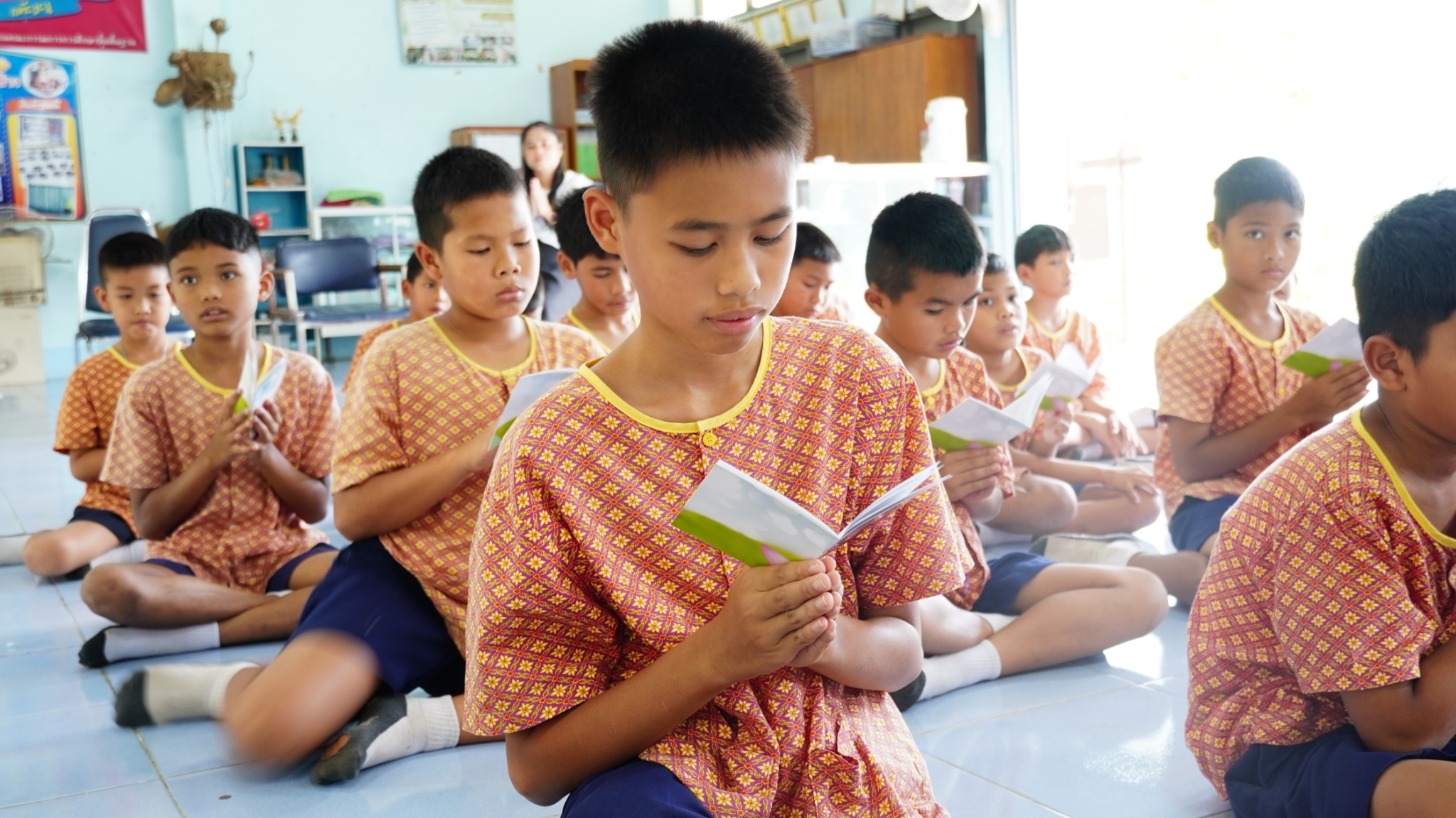 ชมรมพุทธศาสตร์สากลจัดอบรมห้องเรียนต้นแบบ เด็กดี V-Star โรงเรียนอนุบาลเกาะช้าง จังหวัดตราด